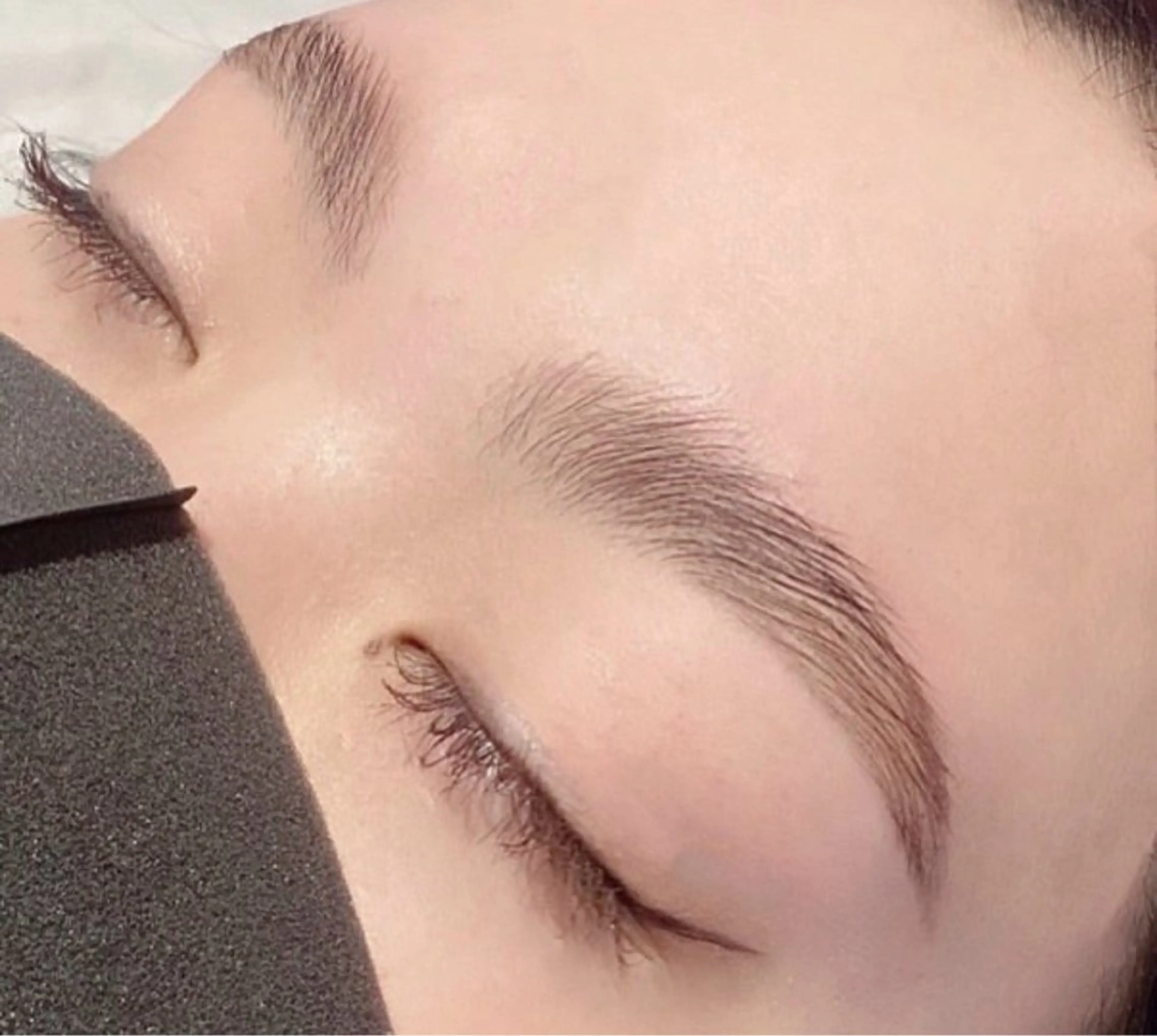 アイブロウ 柴岡 歩希の眉毛・アイブロウイメージ