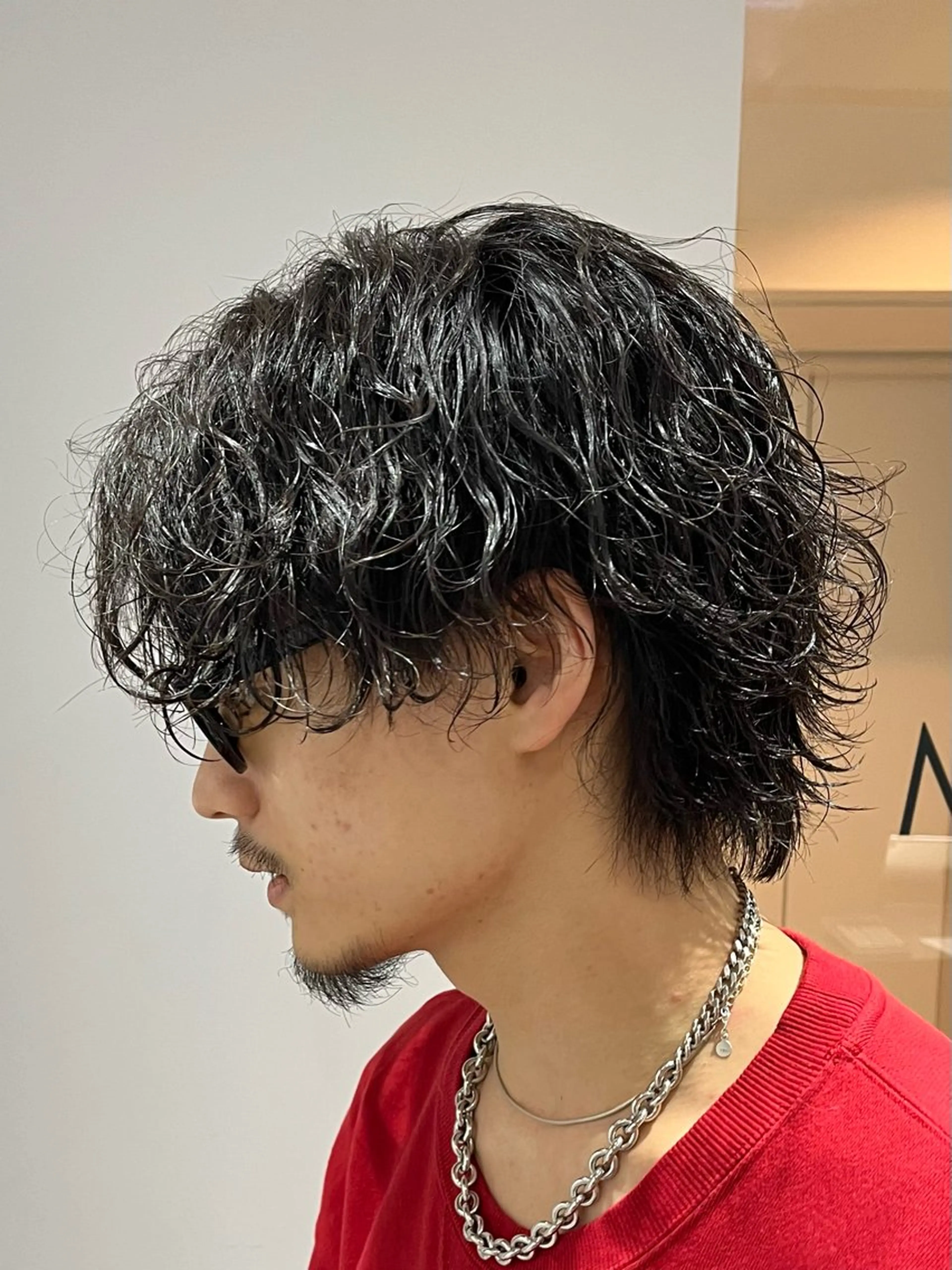 ミディアム パーマ メンズ ミディアムパーマ メンズパーマ 波巻きパーマ メンズウルフカット ウルフカット カット パーマ 新潟メンズパーマ 新潟駅/小田拓実のヘアスタイル