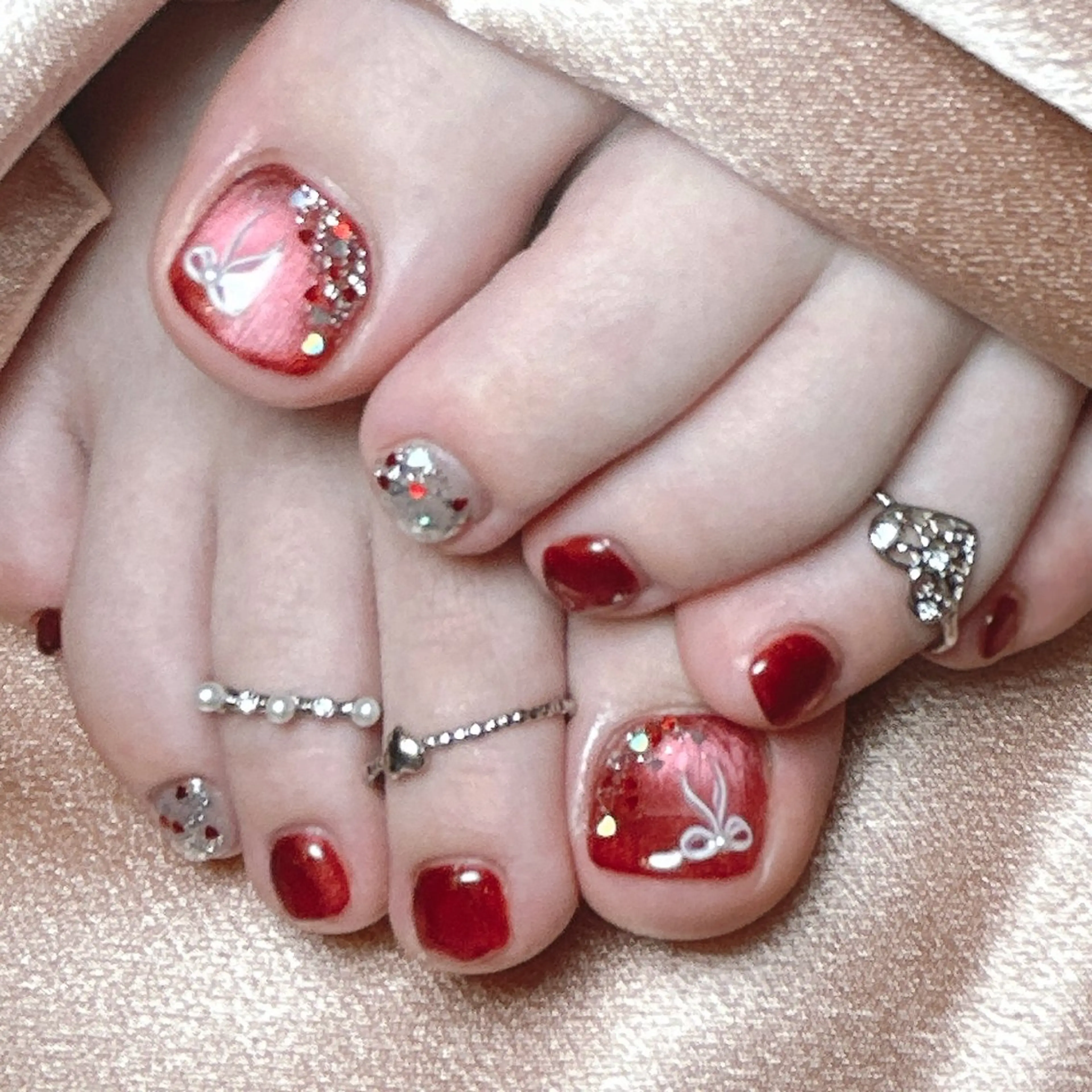ネイル フットネイル 赤色 フットネイル junna 金山.東別院.上前津のネイルデザイン