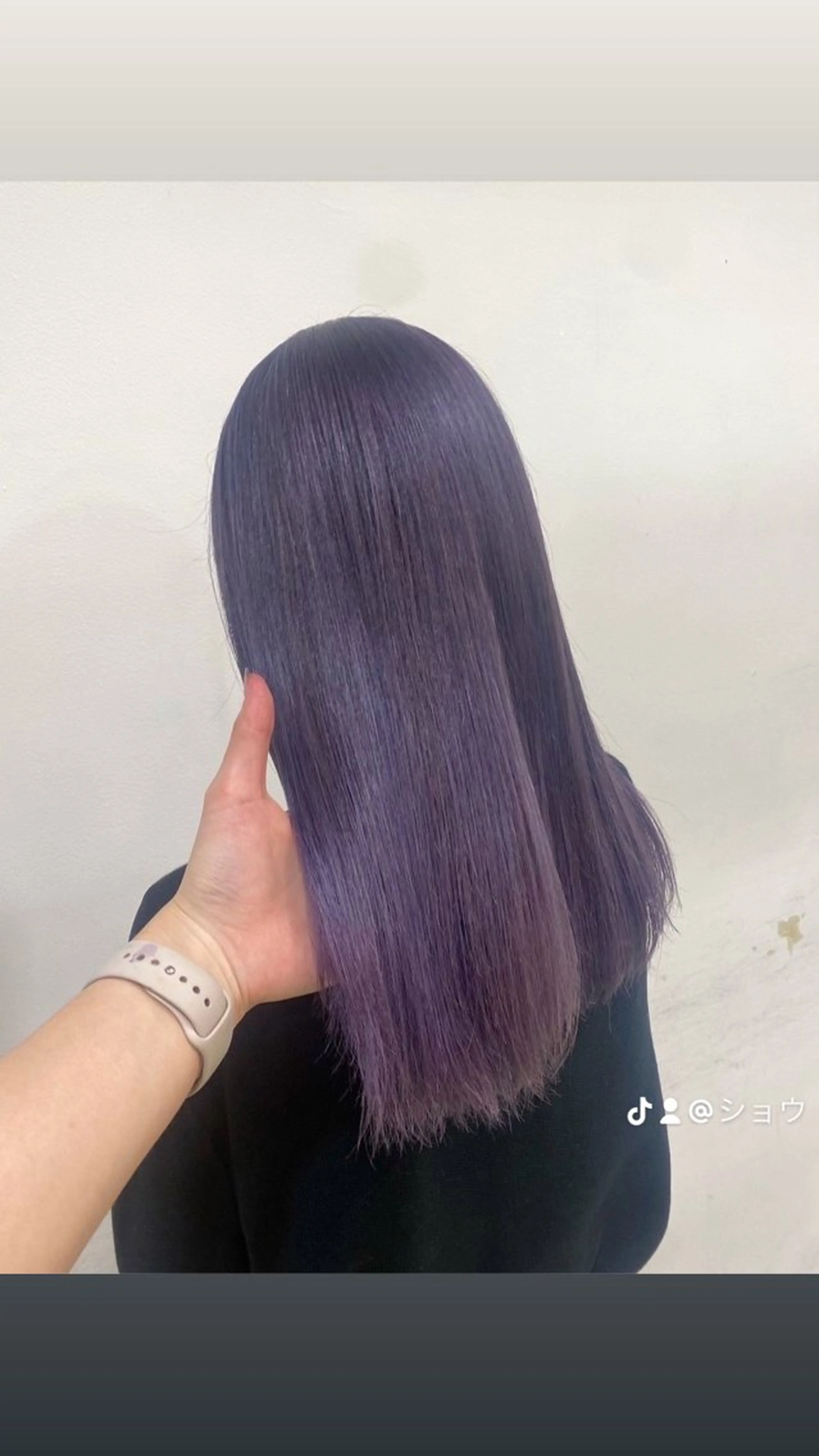 カラー レイヤー/センター パート/坂本翔のヘアスタイル