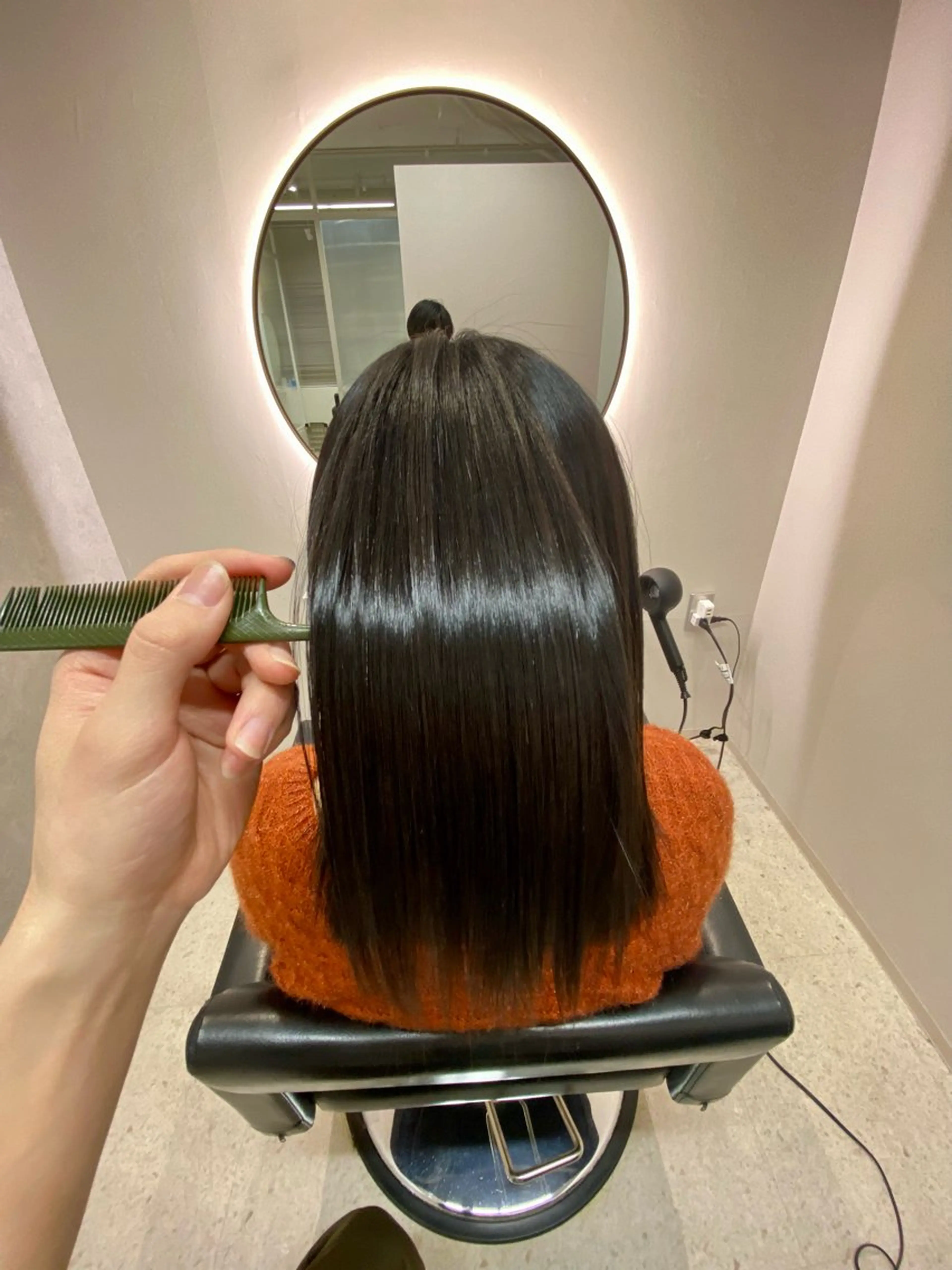 ミディアム 縮毛矯正 韓国🇰🇷艶髪 ケアカラーSHURIのヘアスタイル