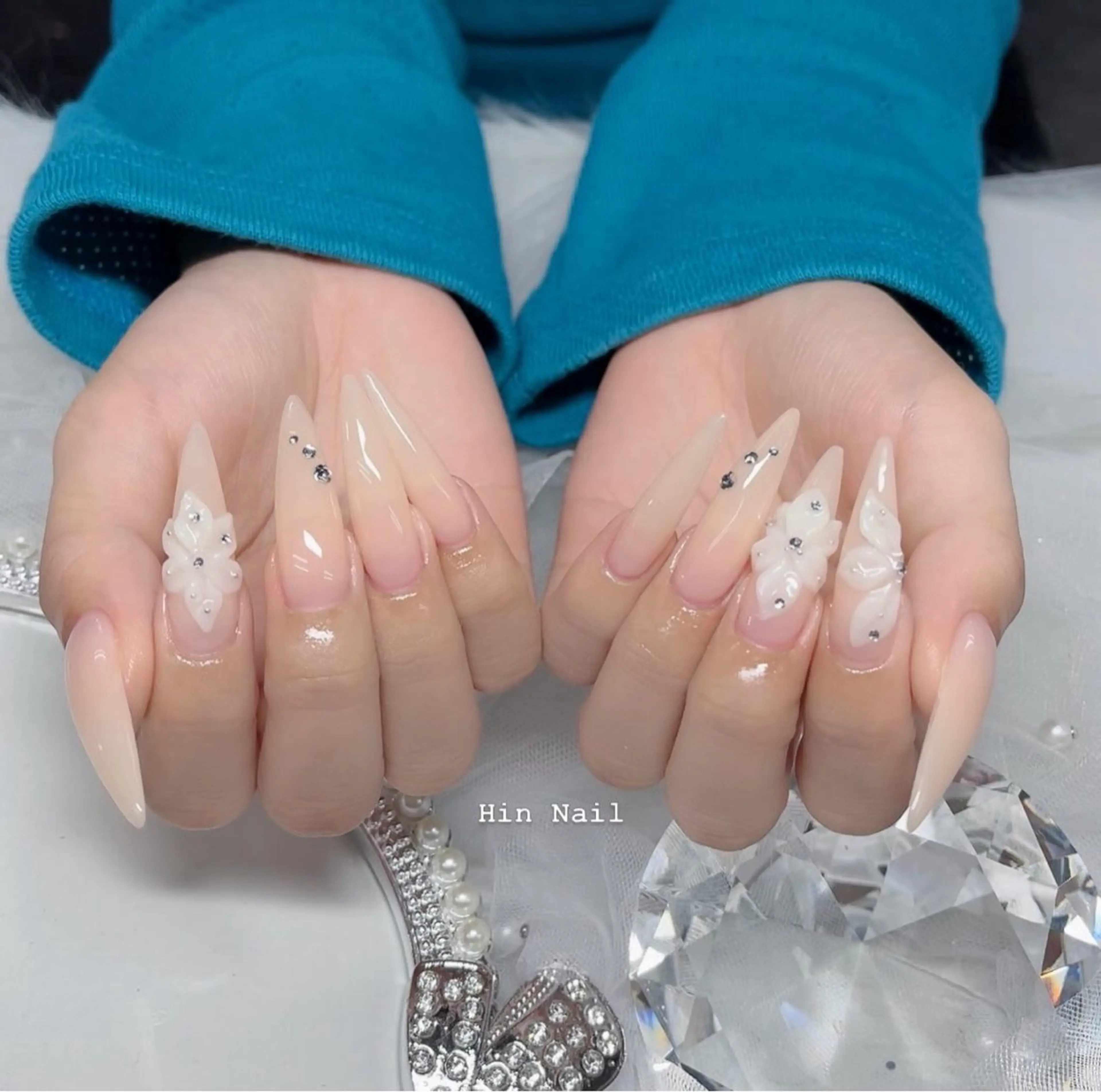 ネイル ハンドネイル HIN NAILのネイルデザイン