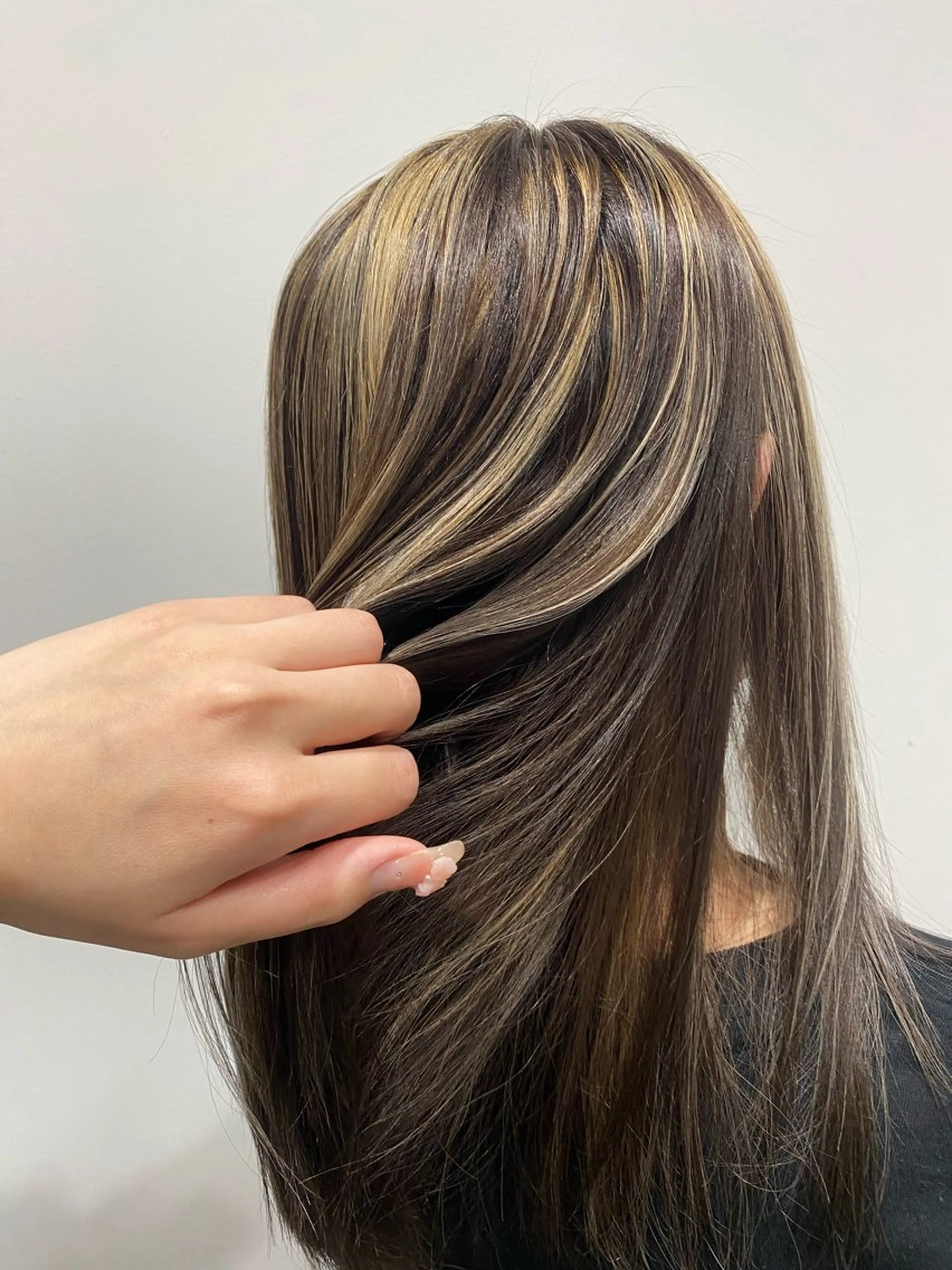 ロング カット ヘアカラー 🪄︎︎.⋆⟡ kirara*.ﾟ+のヘアスタイル