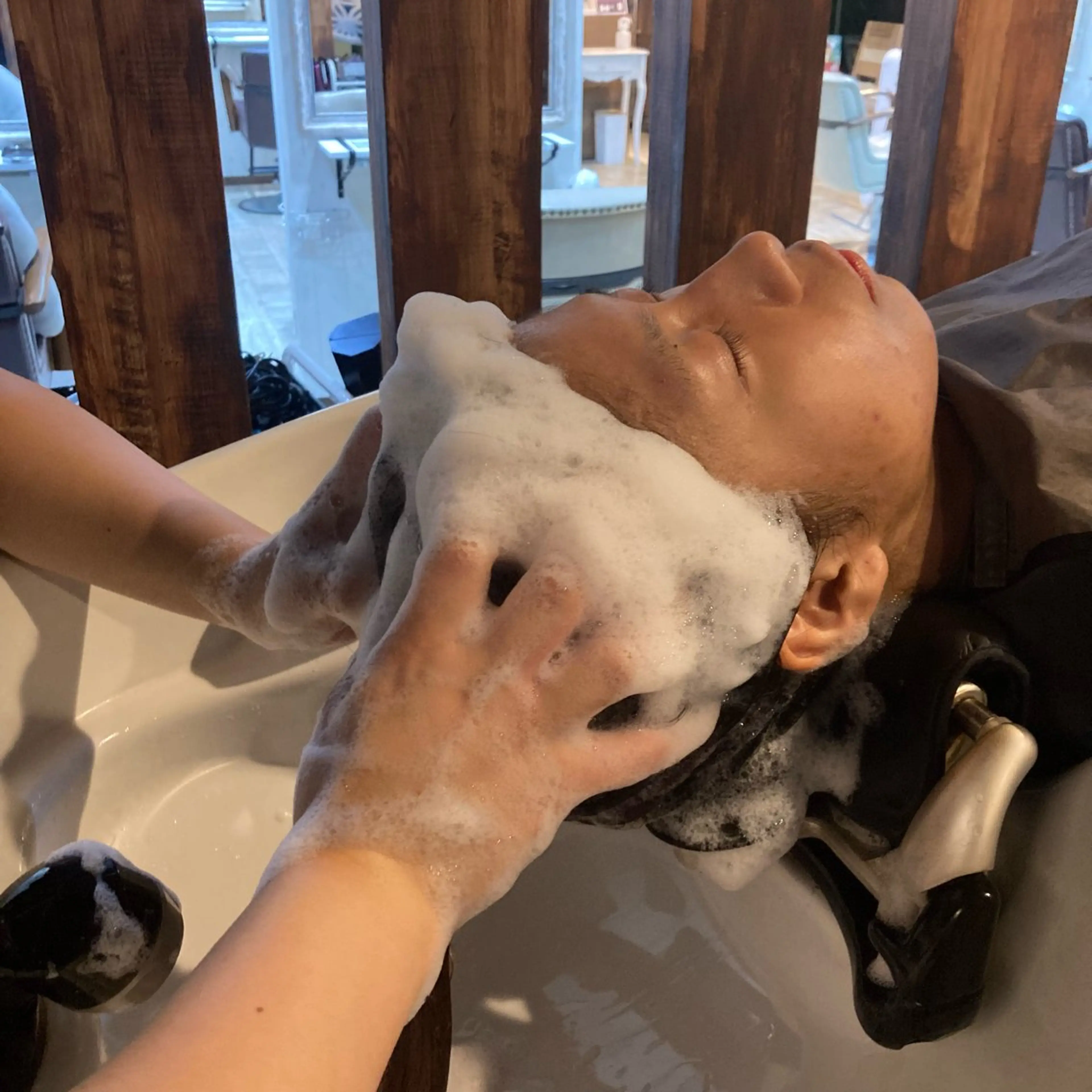 トリートメント ヘッドスパ 💥桜木町メンズ専門 💥ルキのヘアスタイル