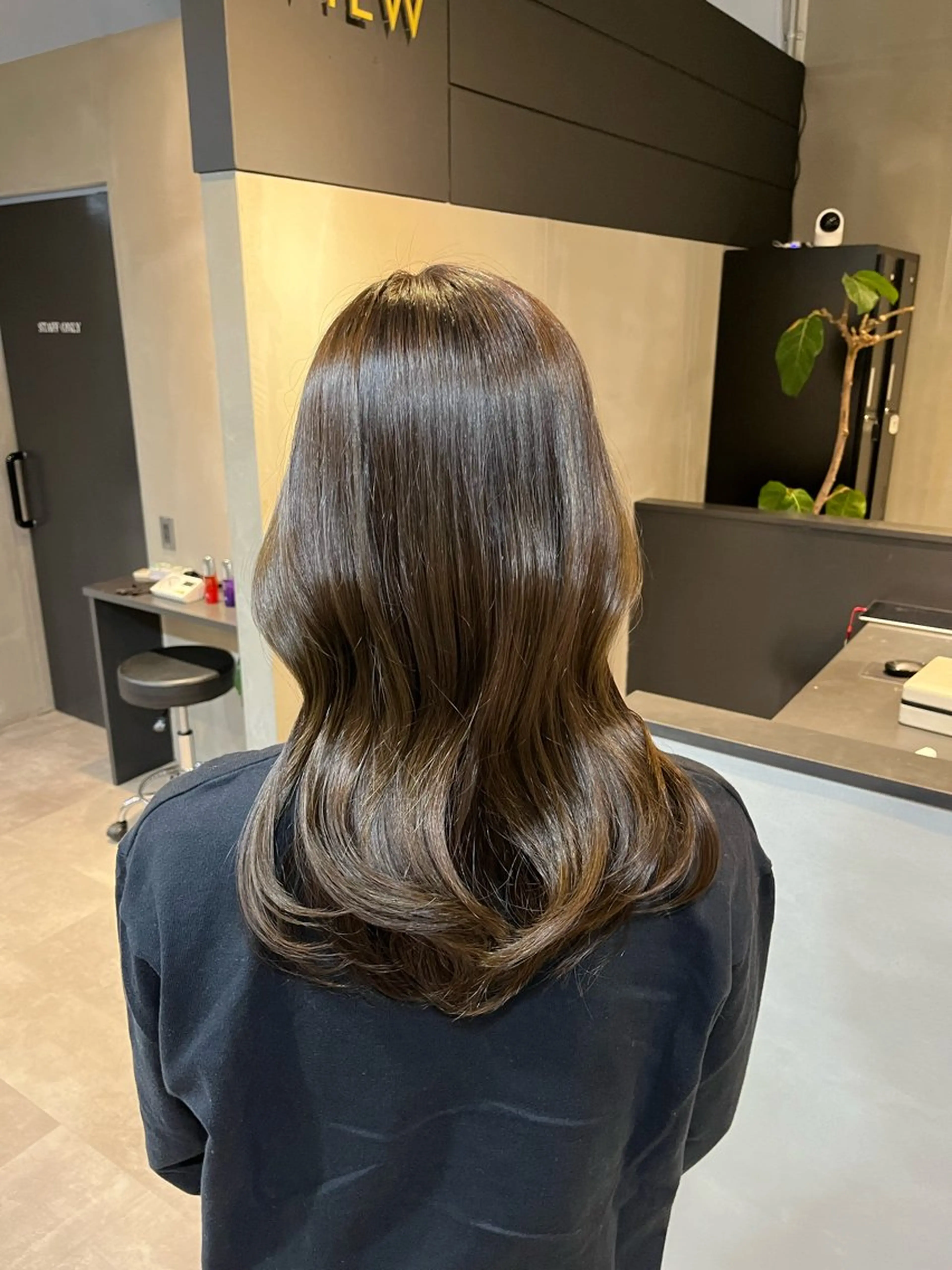 ロング カラー ヘアアレンジ ベージュカラー オリーブベージュ ヘアカラー トリートメント 似合わせ/透明感 カラー/豊中/かこのヘアスタイル