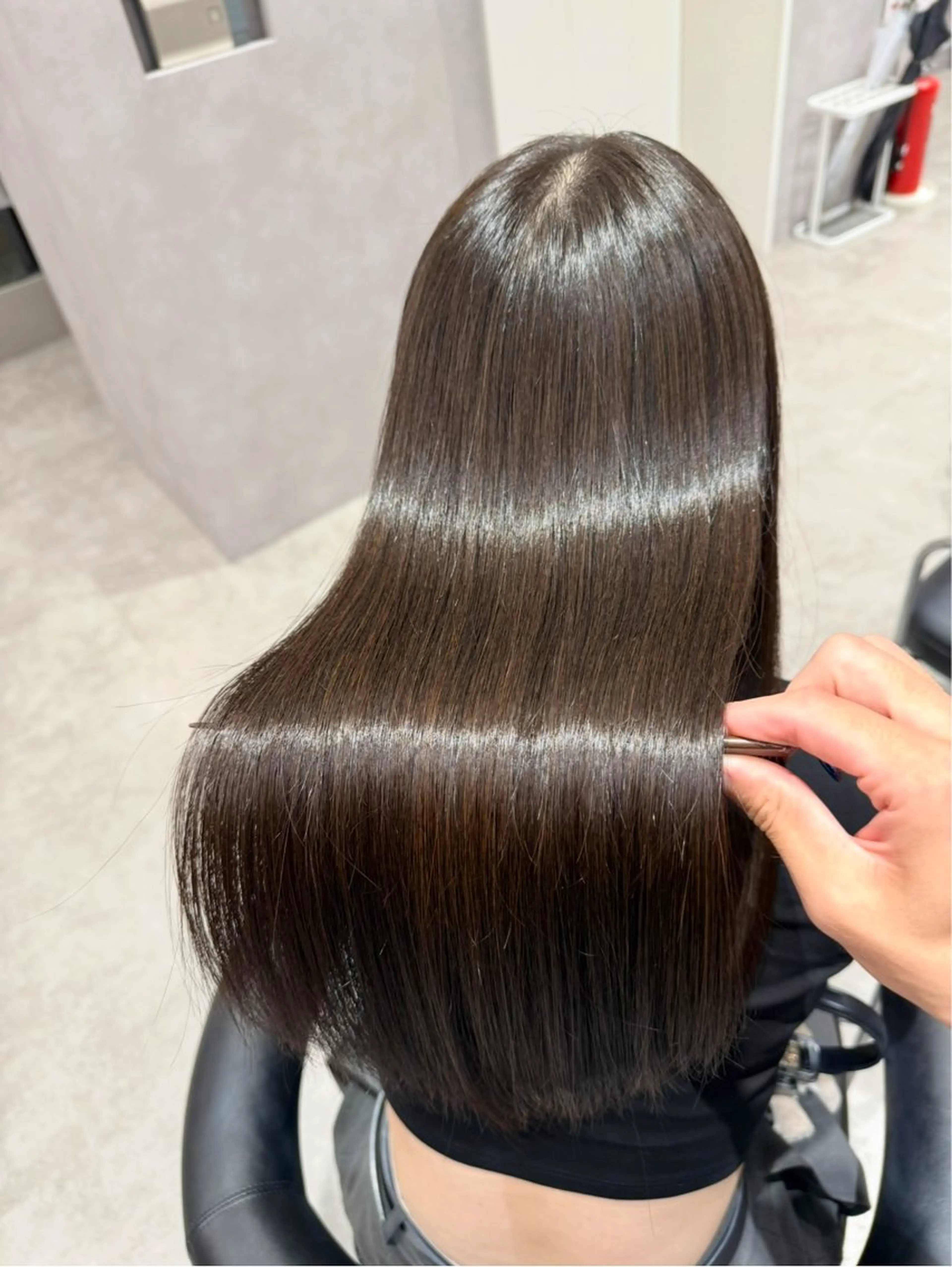 ロング カラー パーマ ヘアアレンジ 髪質改善 縮毛矯正 トリートメント ストレートパーマ ヘアカラー 縮毛矯正 トリートメント 縮毛矯正/髪質改善/ ブリーチ毛/木元渓太のヘアスタイル