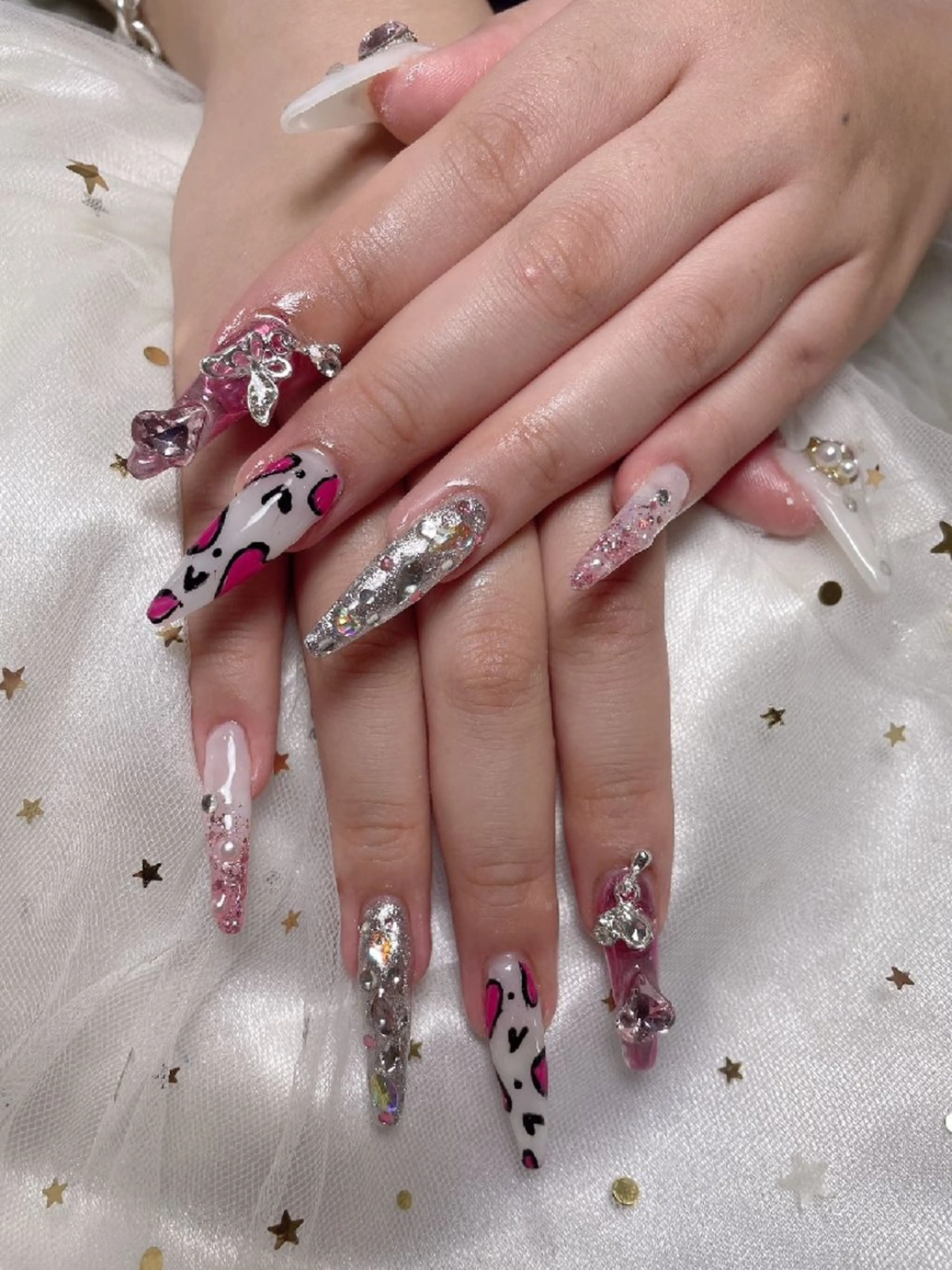 ネイル ENsalon AKIRAのネイルデザイン