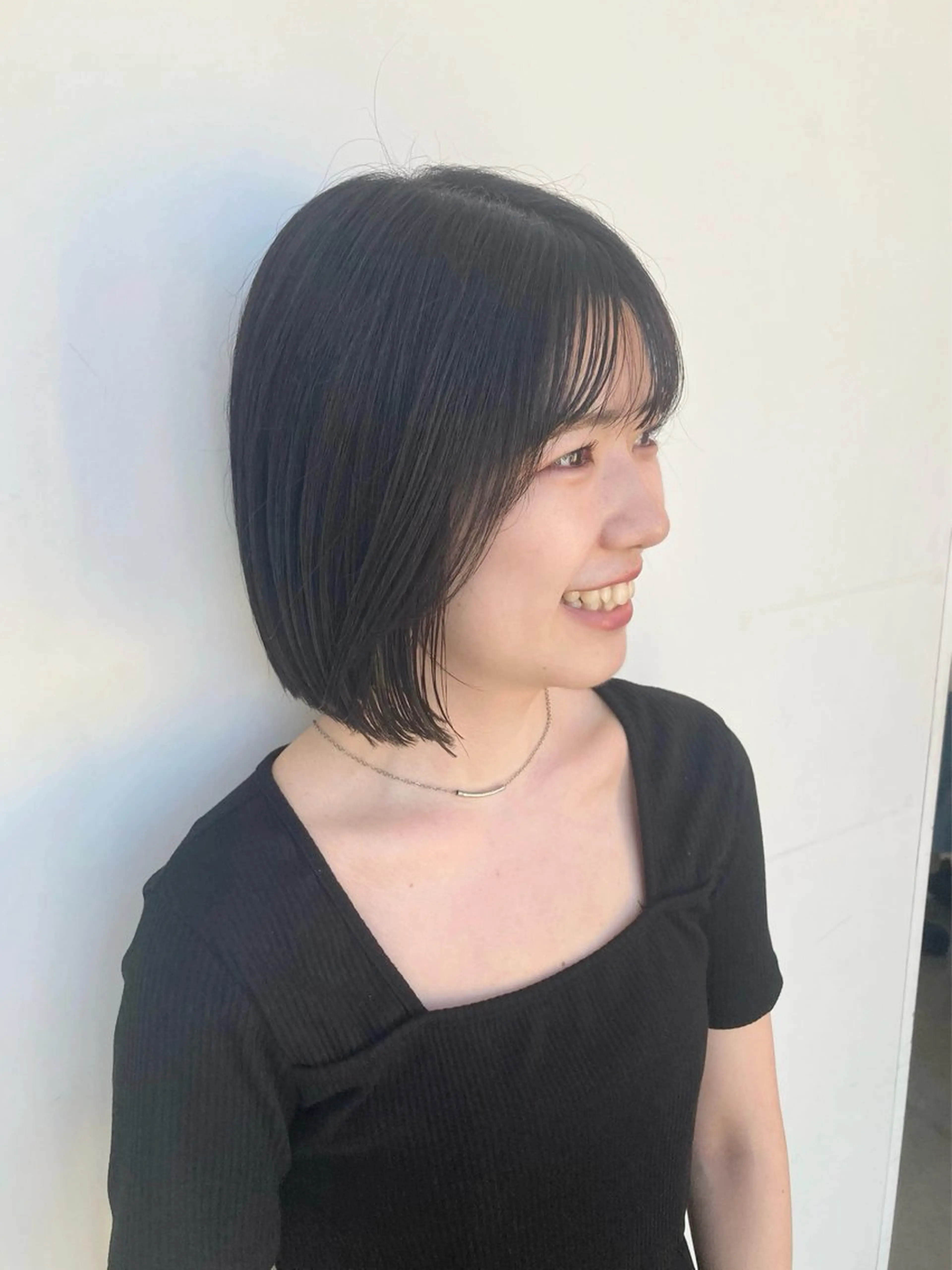 ショート カラー ボブ 顔まわりレイヤー レイヤーカット 似合わせカット 畔上 尚也のヘアスタイル