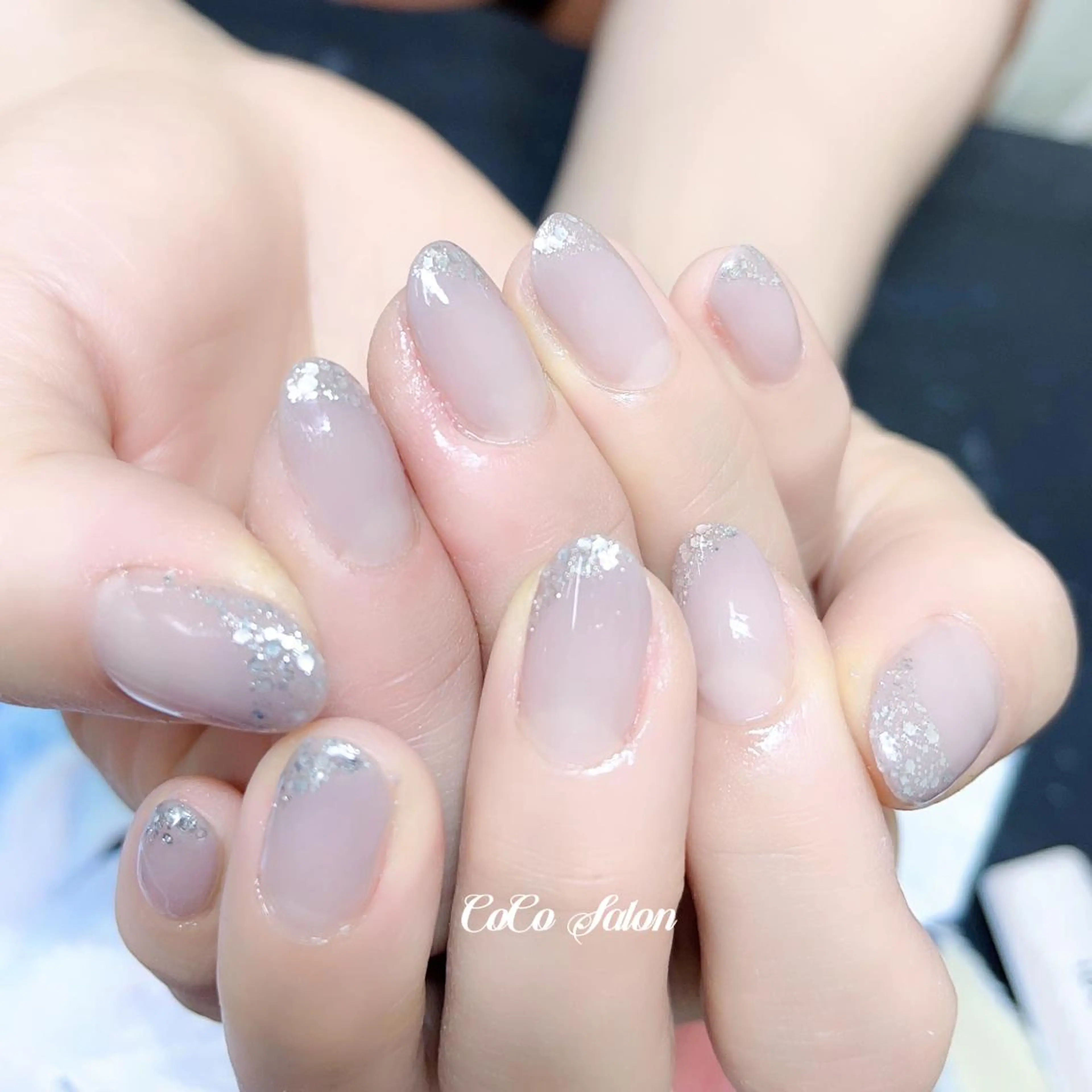 ネイル 長さ出し フレンチネイル ジェルネイル グラデーション ホログラムネイル ハンドネイル CoCoSalon ネイル/まつ毛予約のネイルデザイン