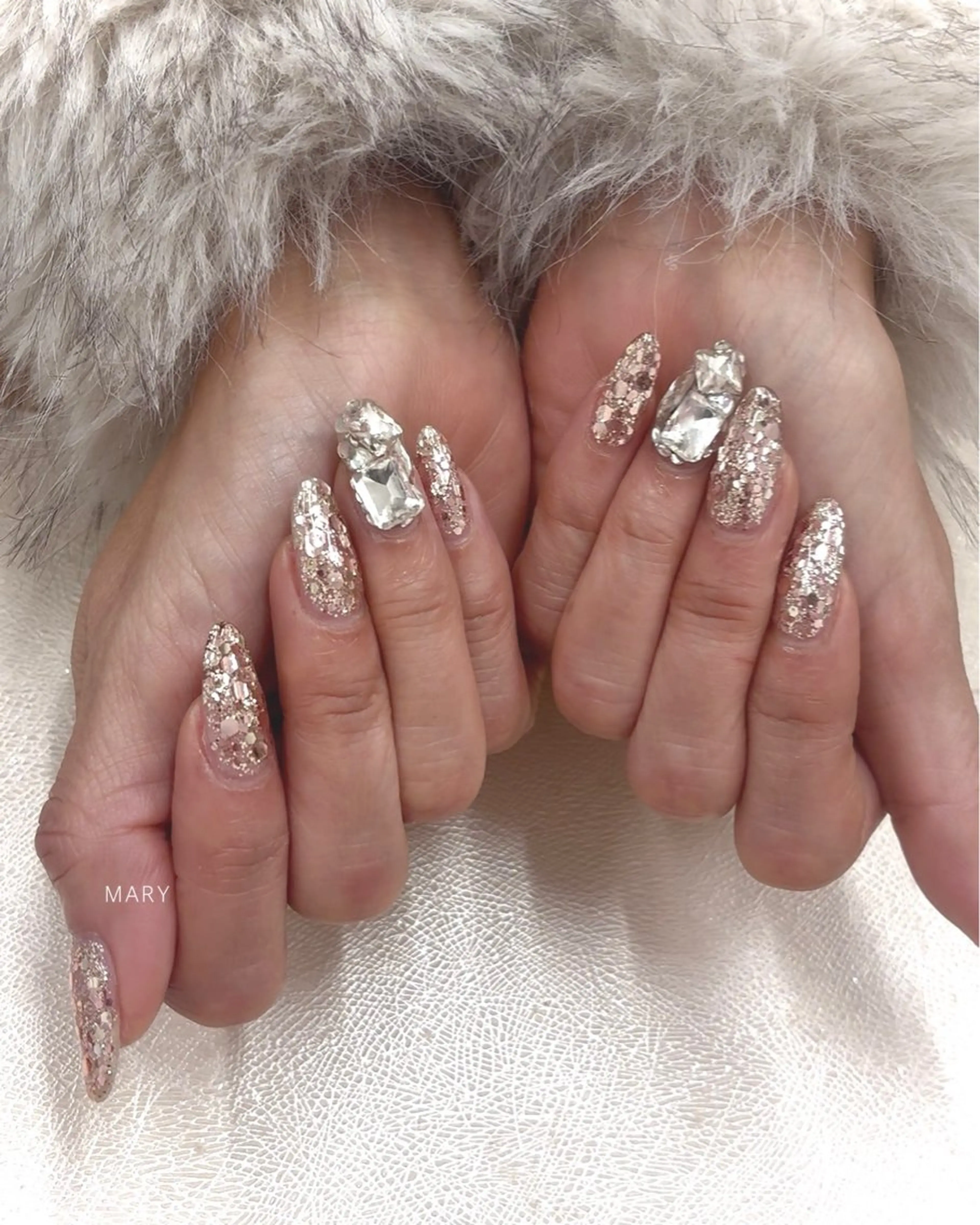 ネイル キラキラネイル ラメ(グリッター) ニュアンスネイル ハンドネイル Mary nail .narumiのネイルデザイン