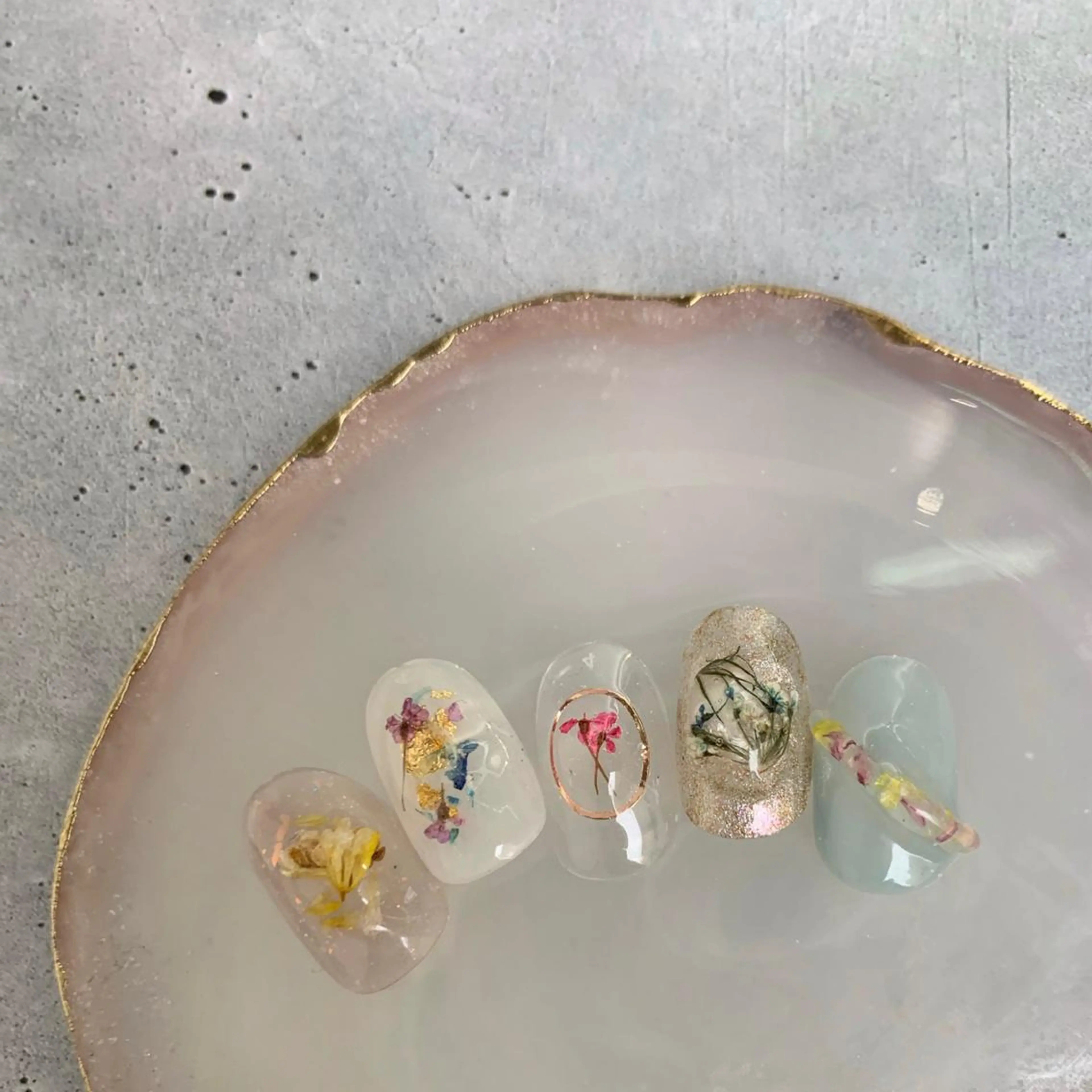 ネイル フラワーネイル ハンドネイル nailist Chisakiのネイルデザイン