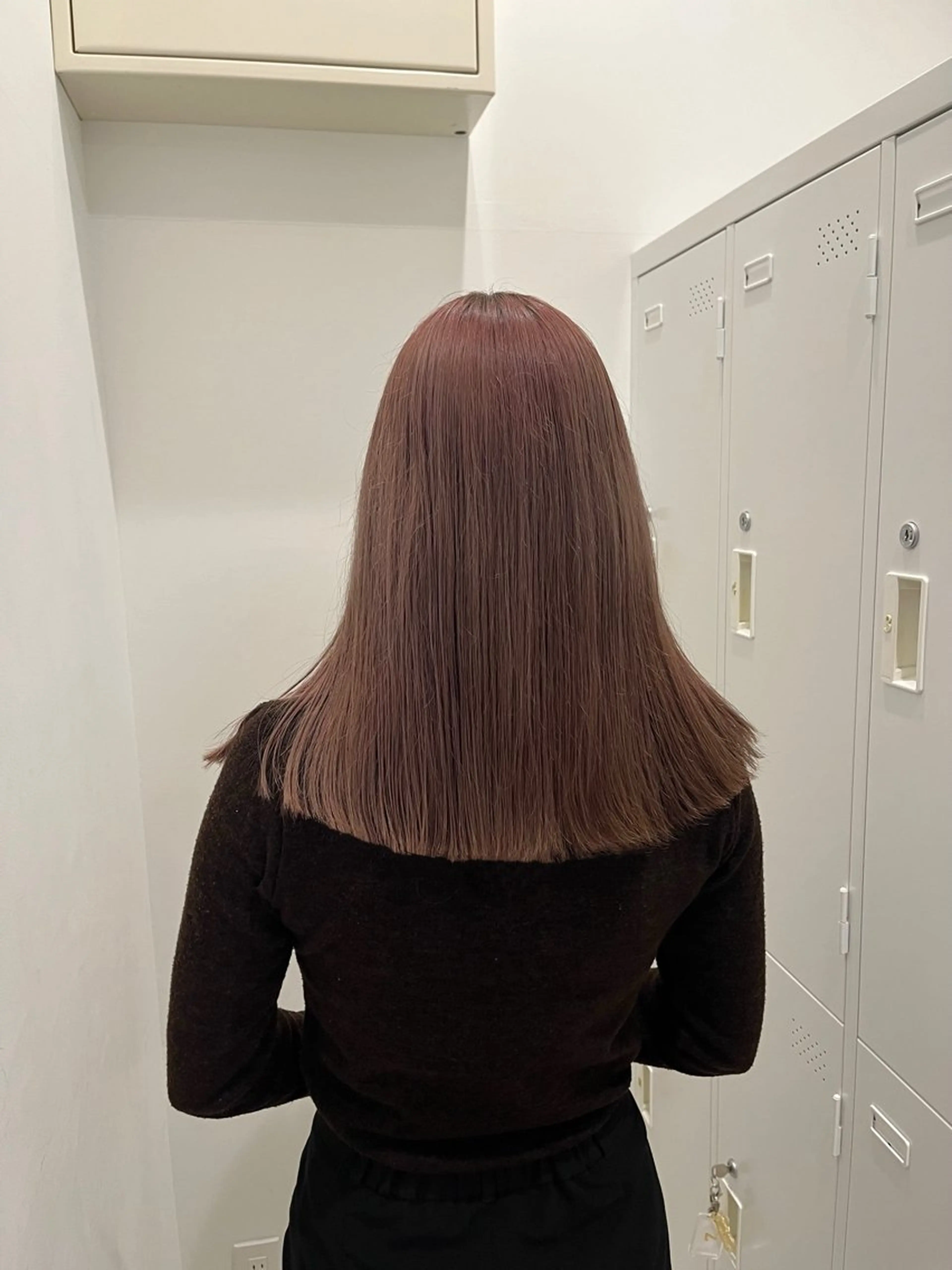 ミディアム カラー ベージュカラー ブリーチ ピンクカラー ピンクベージュ ヘアカラー sena⌇ベージュ⌇ ブリーチなしWカラーのヘアスタイル