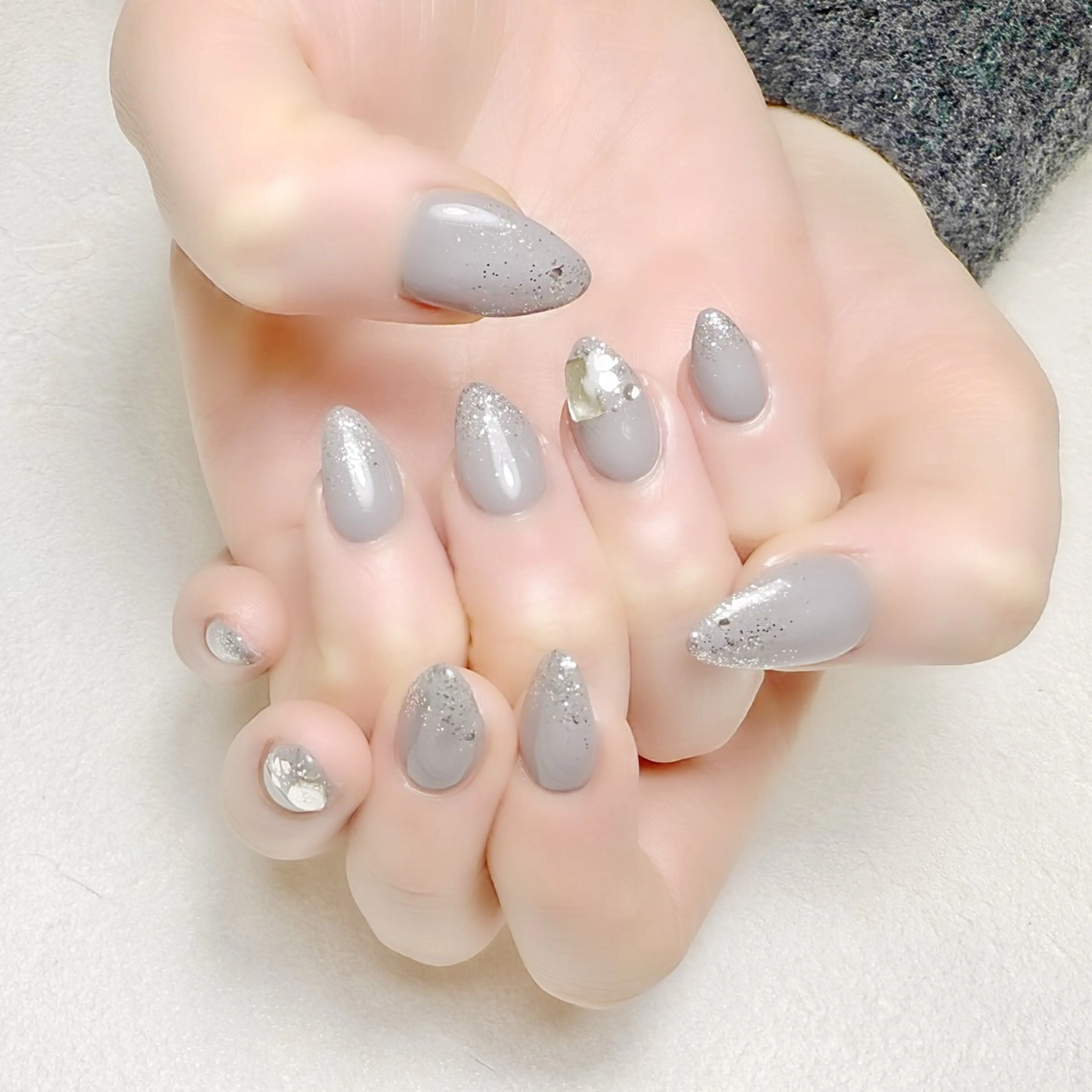 ネイル アートネイル ラメ(グリッター) オフィスネイル 冬ネイル rouse nail RISATOのネイルデザイン