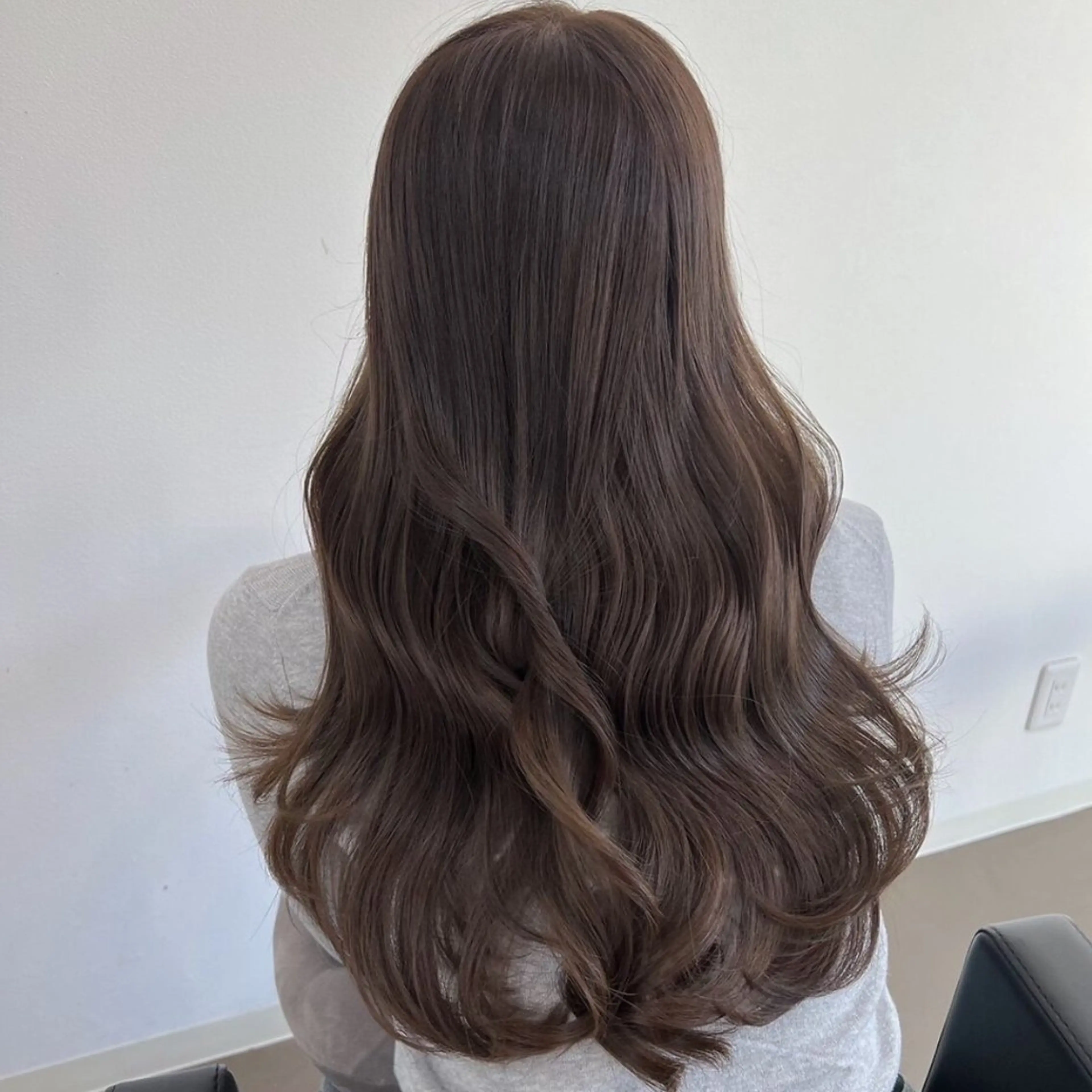 カラー カット ヘアカラー トリートメント ace share salon 梅田店所属・吉田勇人🩶レイヤー •透明感カラー•暗髪のヘアスタイル