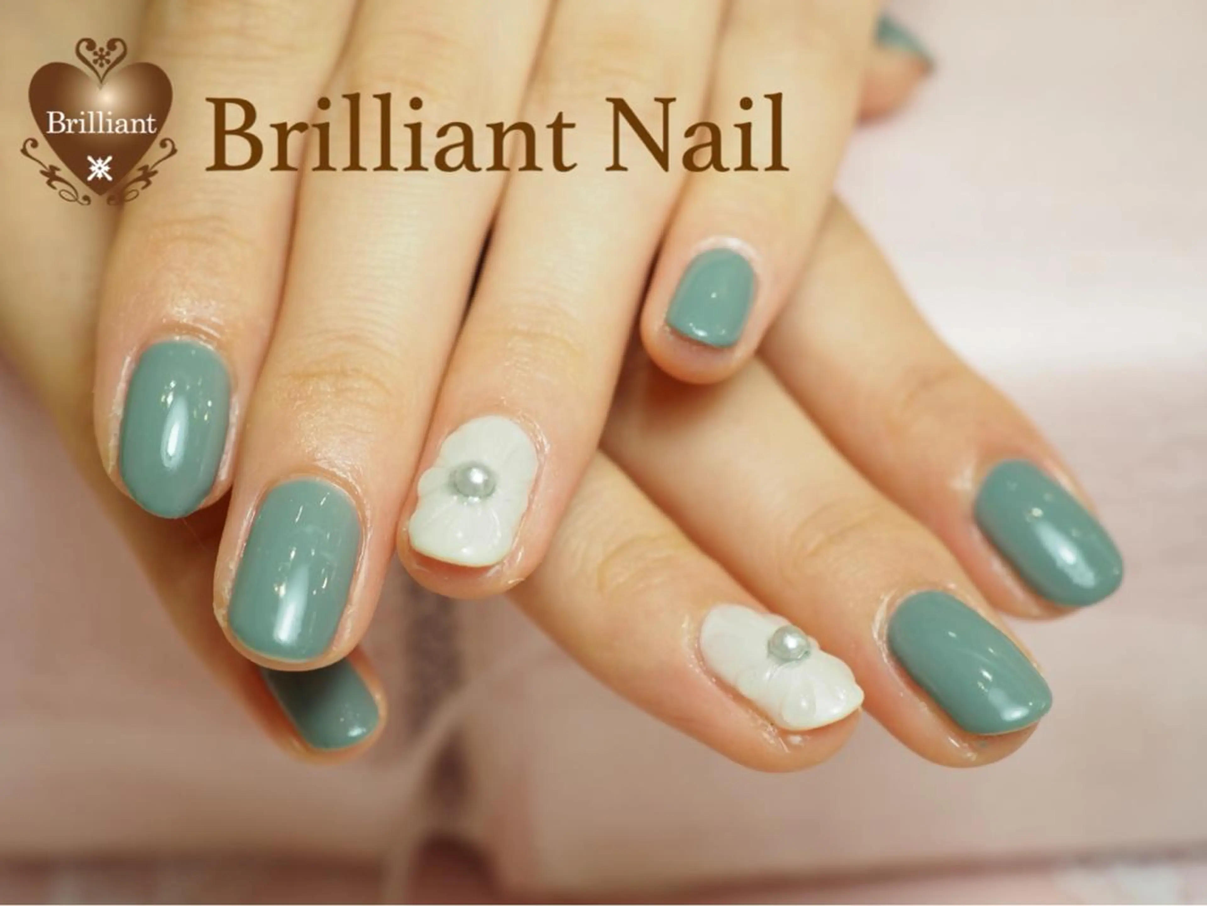 ネイル クリアネイル ジェルネイル グリーン トータルビューティー サロンブリリアントのネイルデザイン