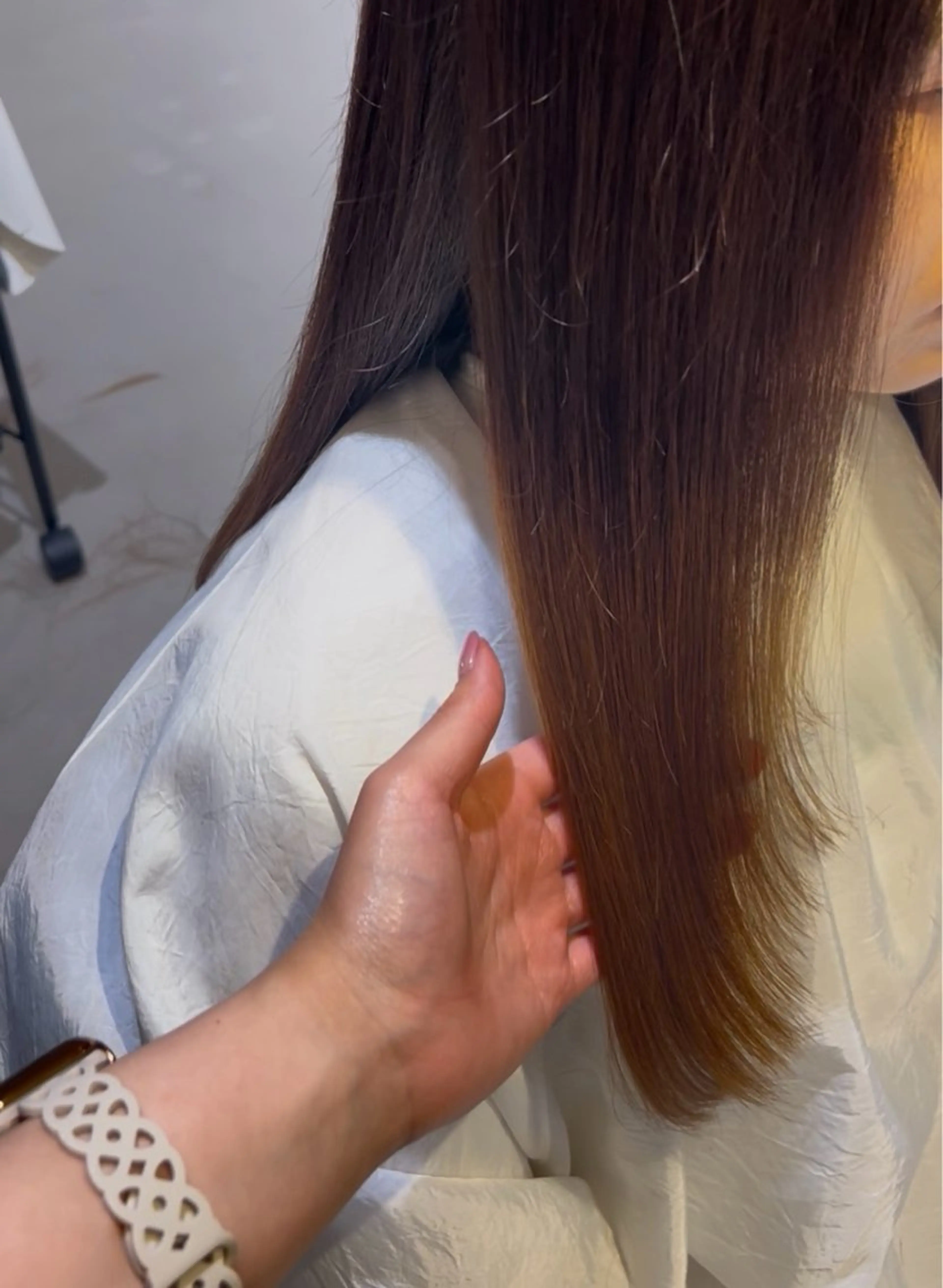 ロング カット 坂野 美葵のヘアスタイル