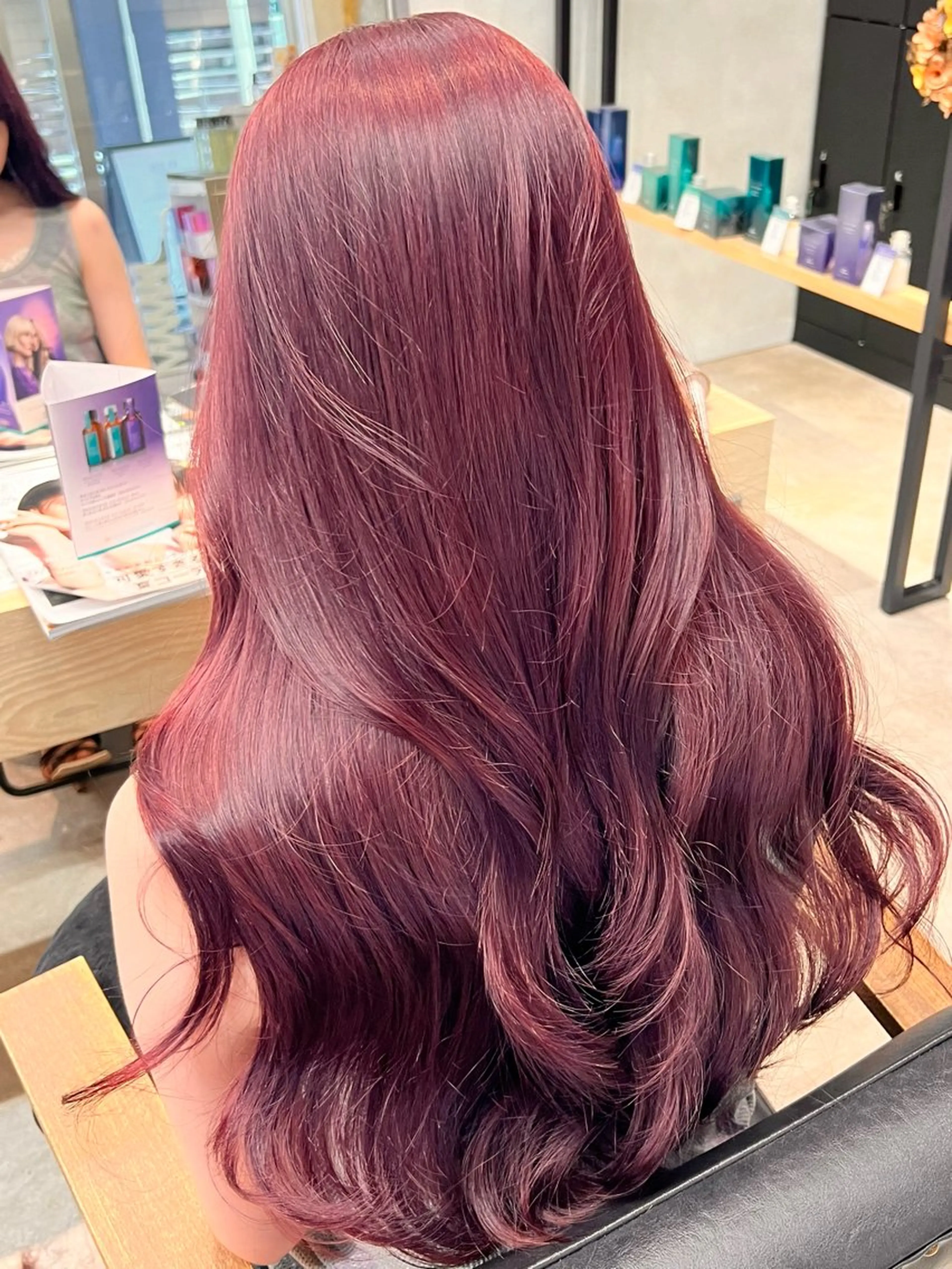 ロング カラー ヘアカラー トリートメント ハイトーン💗ピンク 🛼ベージュ🍀のヘアスタイル