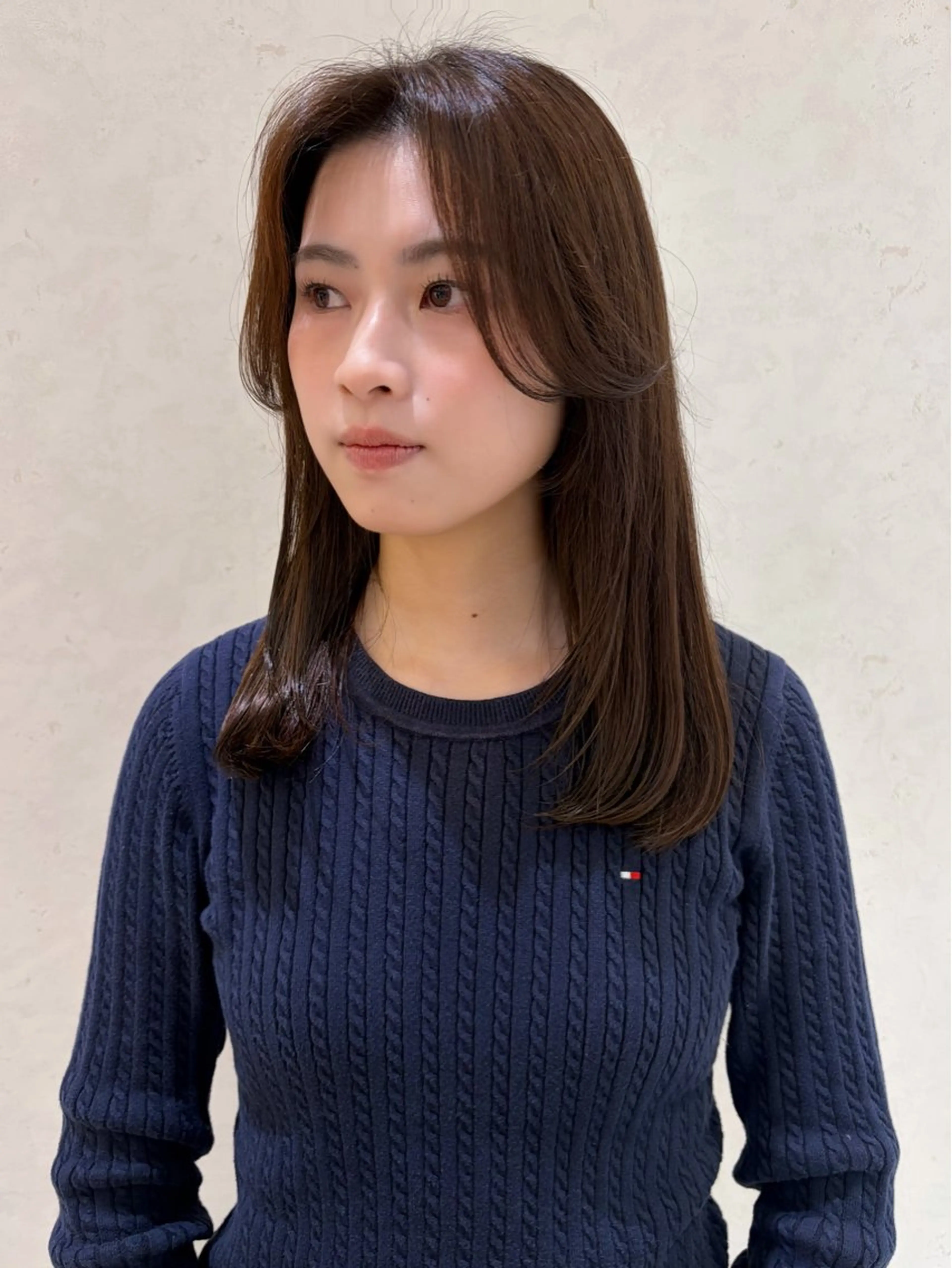 セミロング カラー インナーカラー ／レイヤー🦋ルイのヘアスタイル