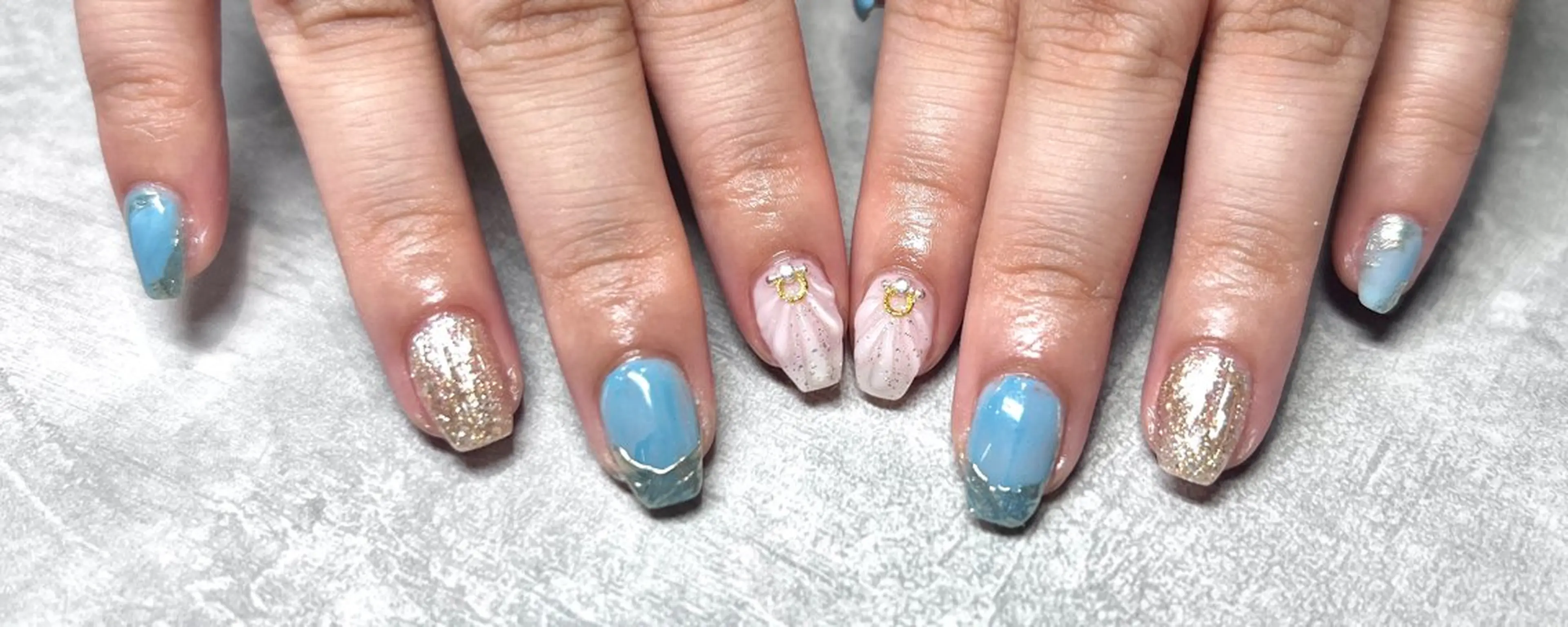 ネイル Miimo💅🏻 ほのか ·͜·♡のネイルデザイン