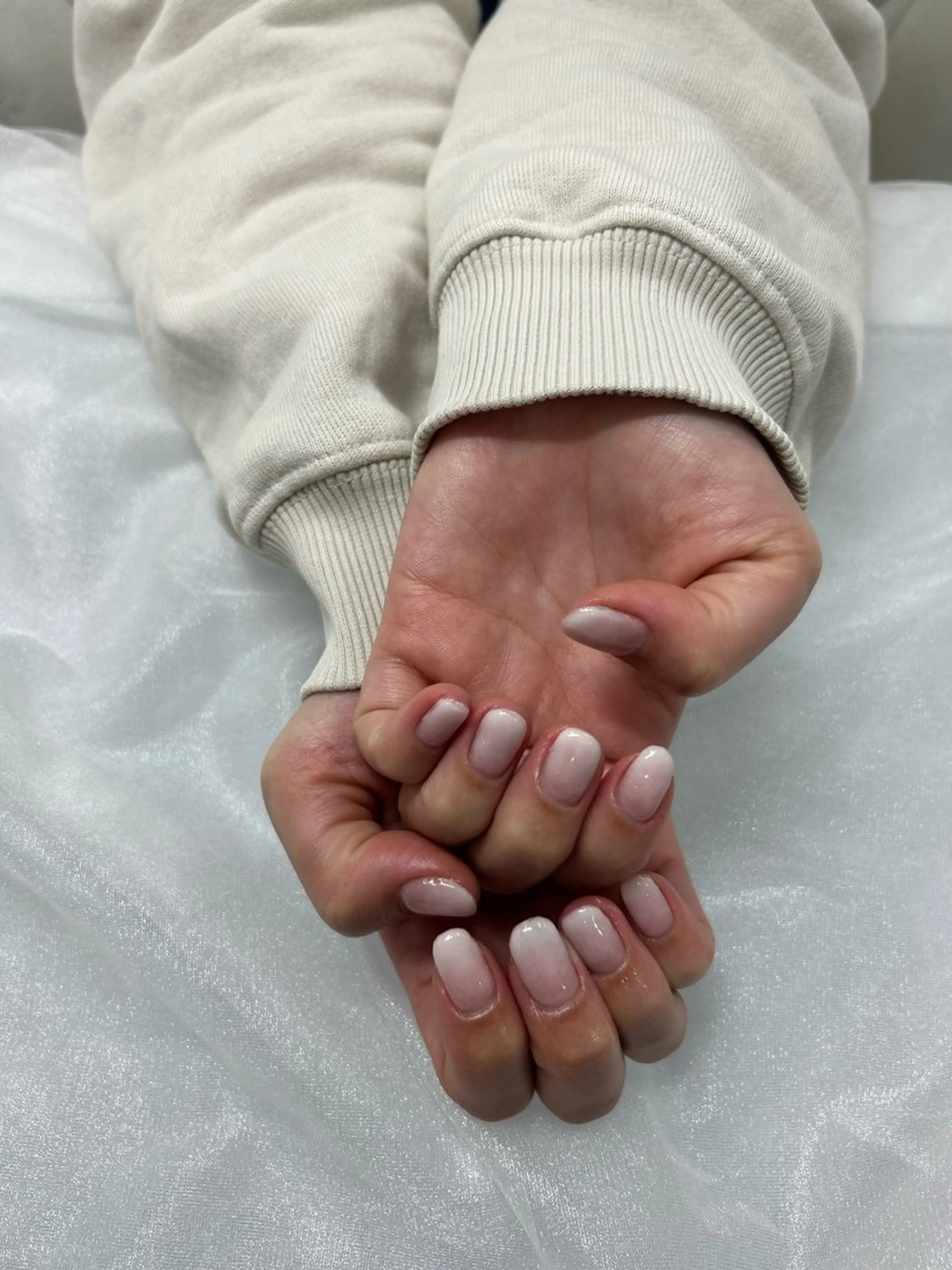 ネイル ホワイト 加藤 楓子のネイルデザイン