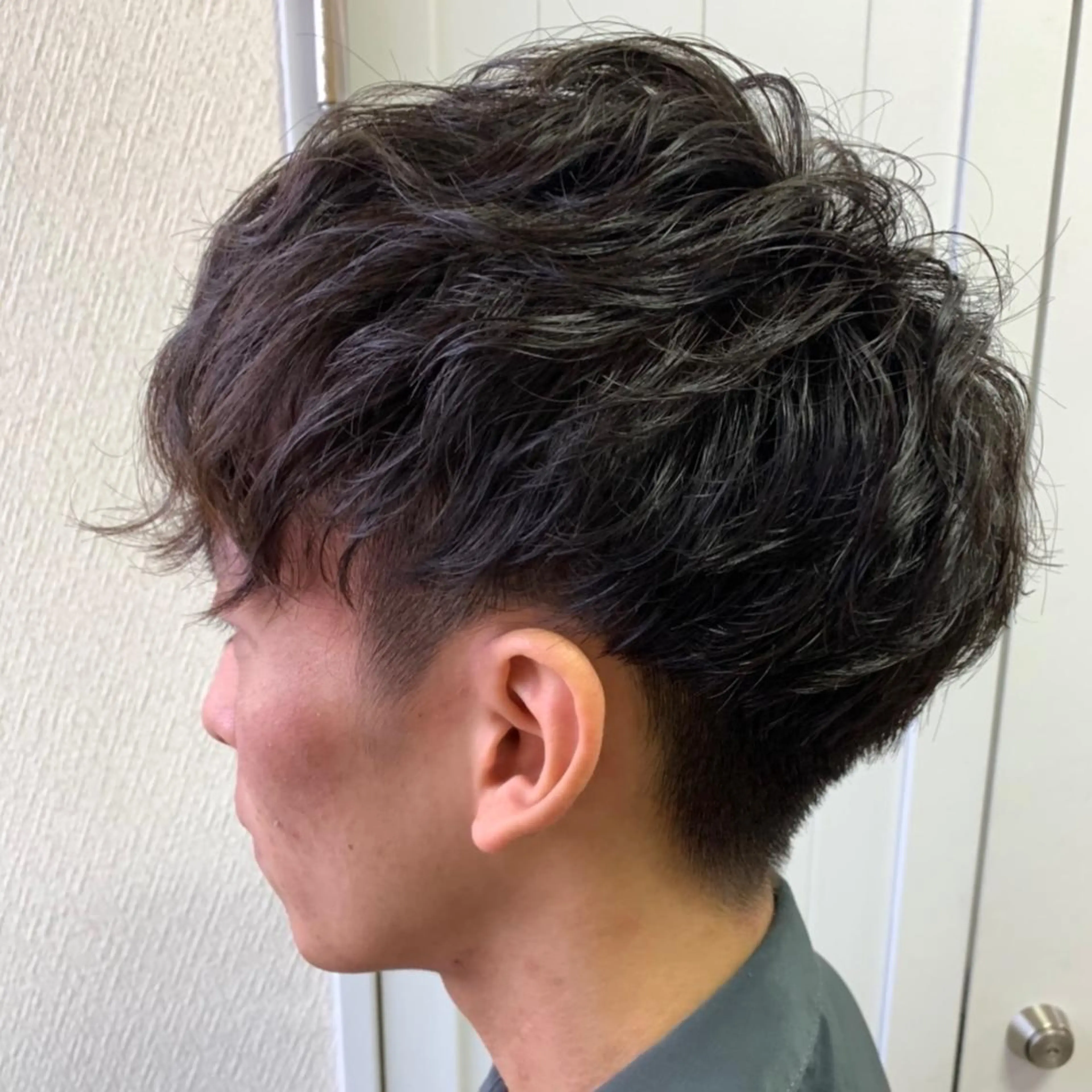 カラー パーマ メンズ メンズパーマ スパイラルパーマ 韓国ヘア /男女☘️ 細江 美紅のヘアスタイル