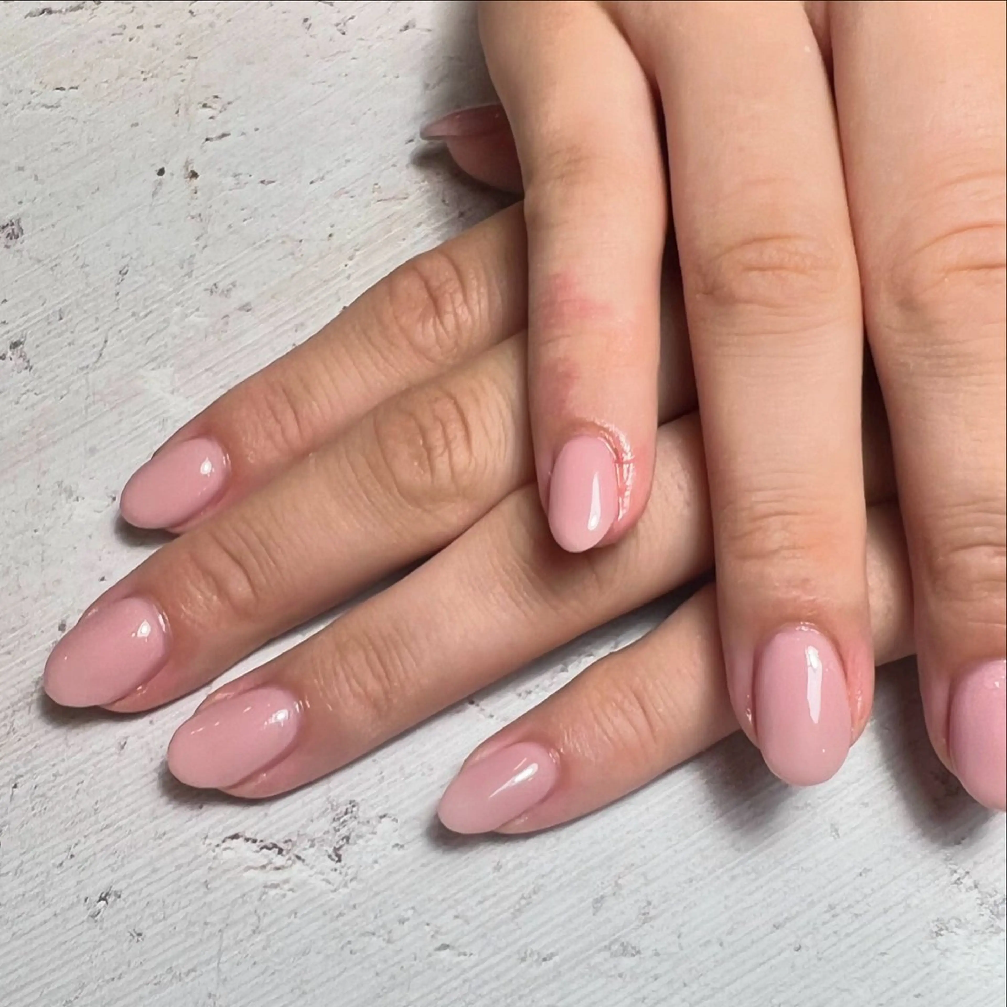 ネイル ワンカラーネイル twin .のネイルデザイン