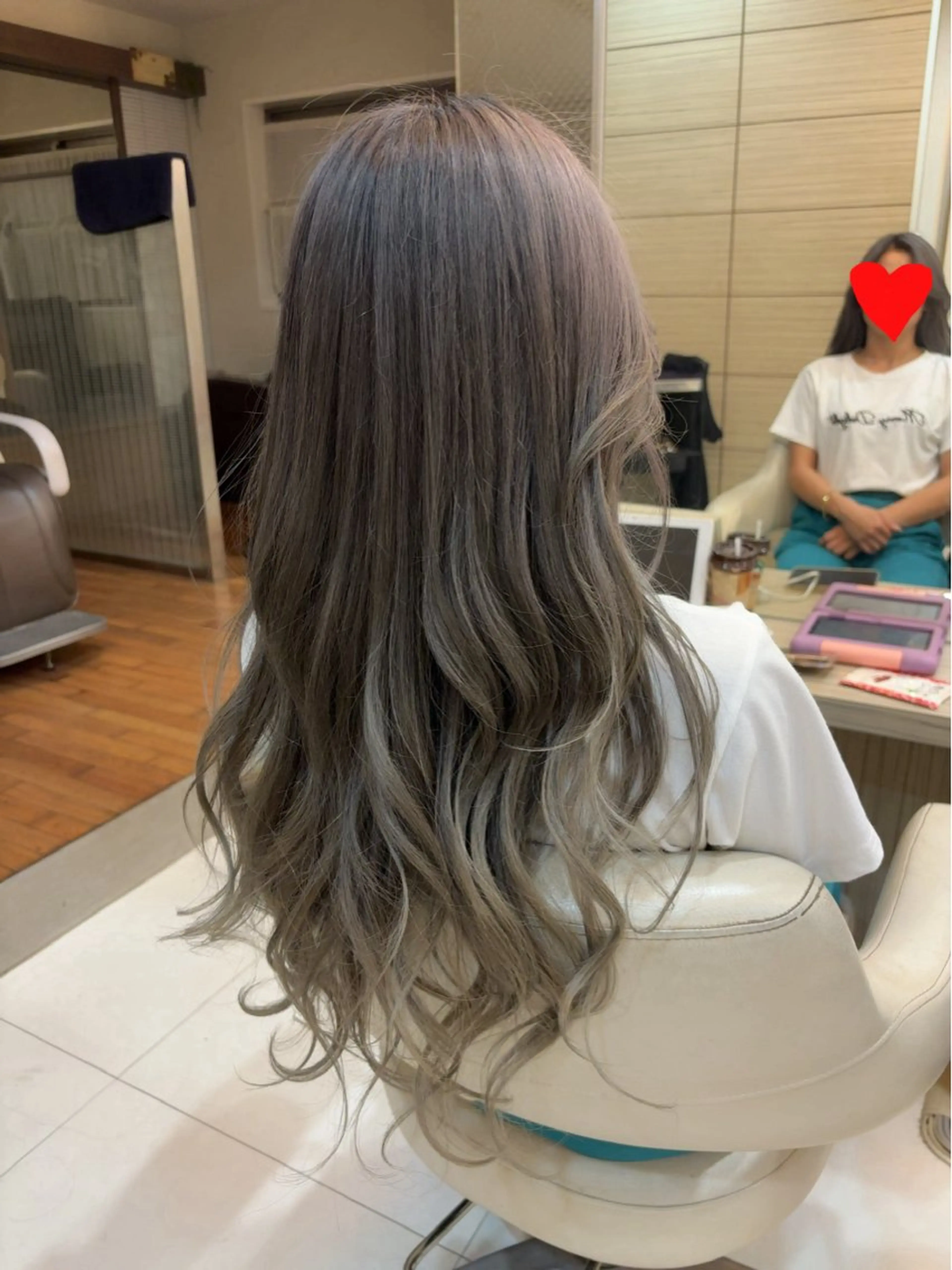 セミロング カラー パーマ 浅田 楓のヘアスタイル