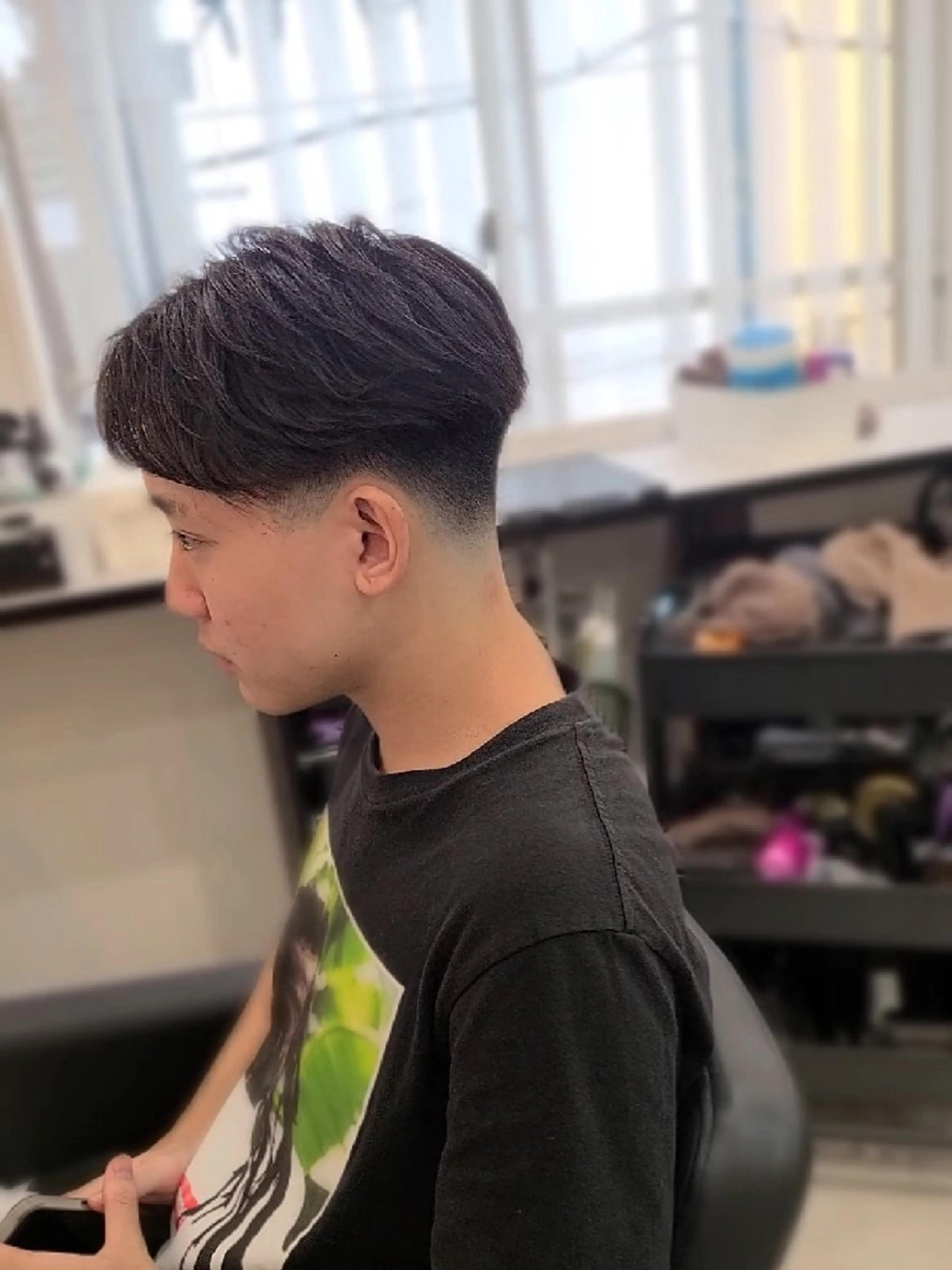 メンズ センターパート フェードカット 刈り上げ カット ヘアセット LEN名古屋/パーマ 海外ヘア/メンズ特化のヘアスタイル