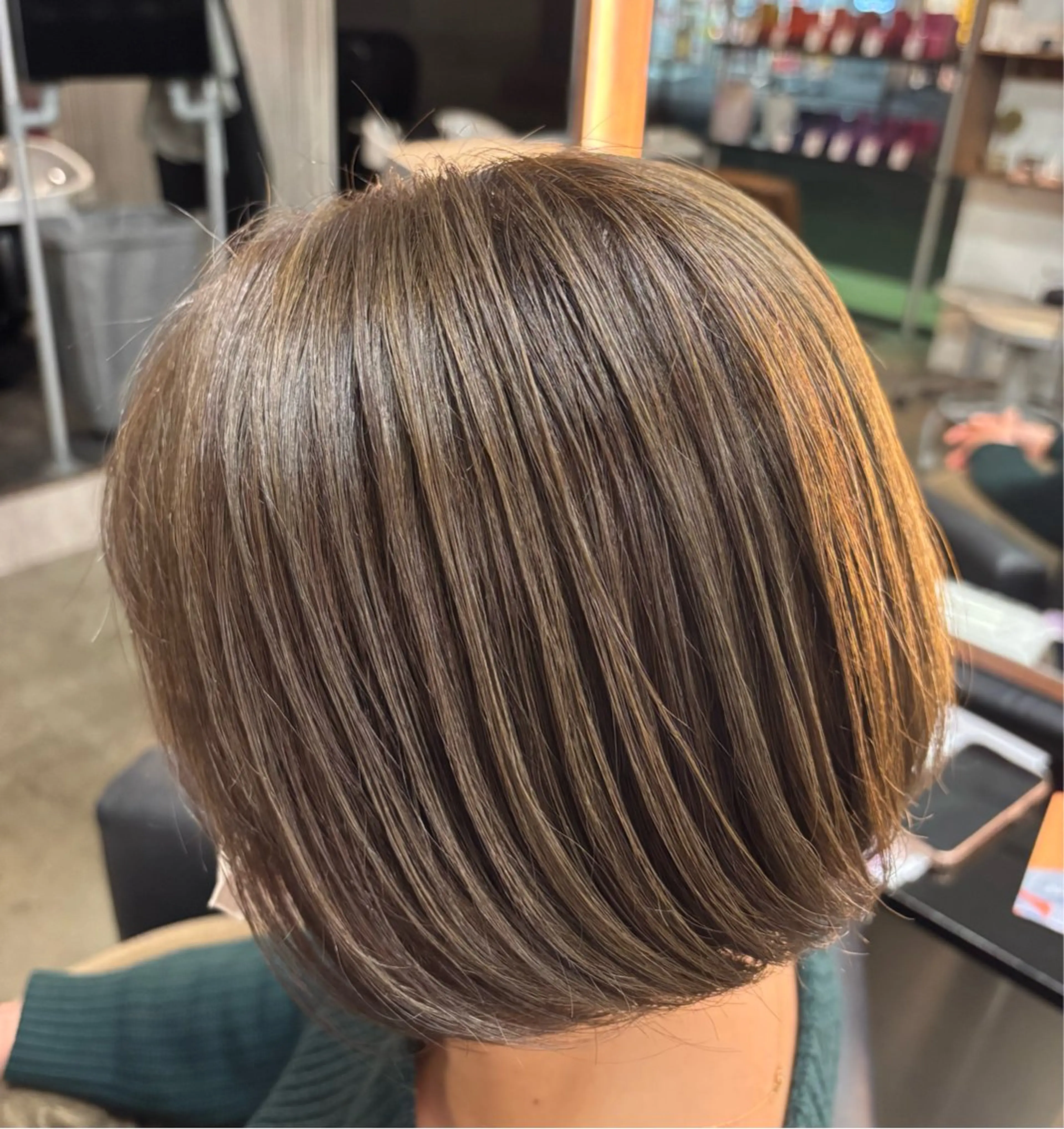 ミディアム ボブ ハイライト カットモデル 木内優作のヘアスタイル