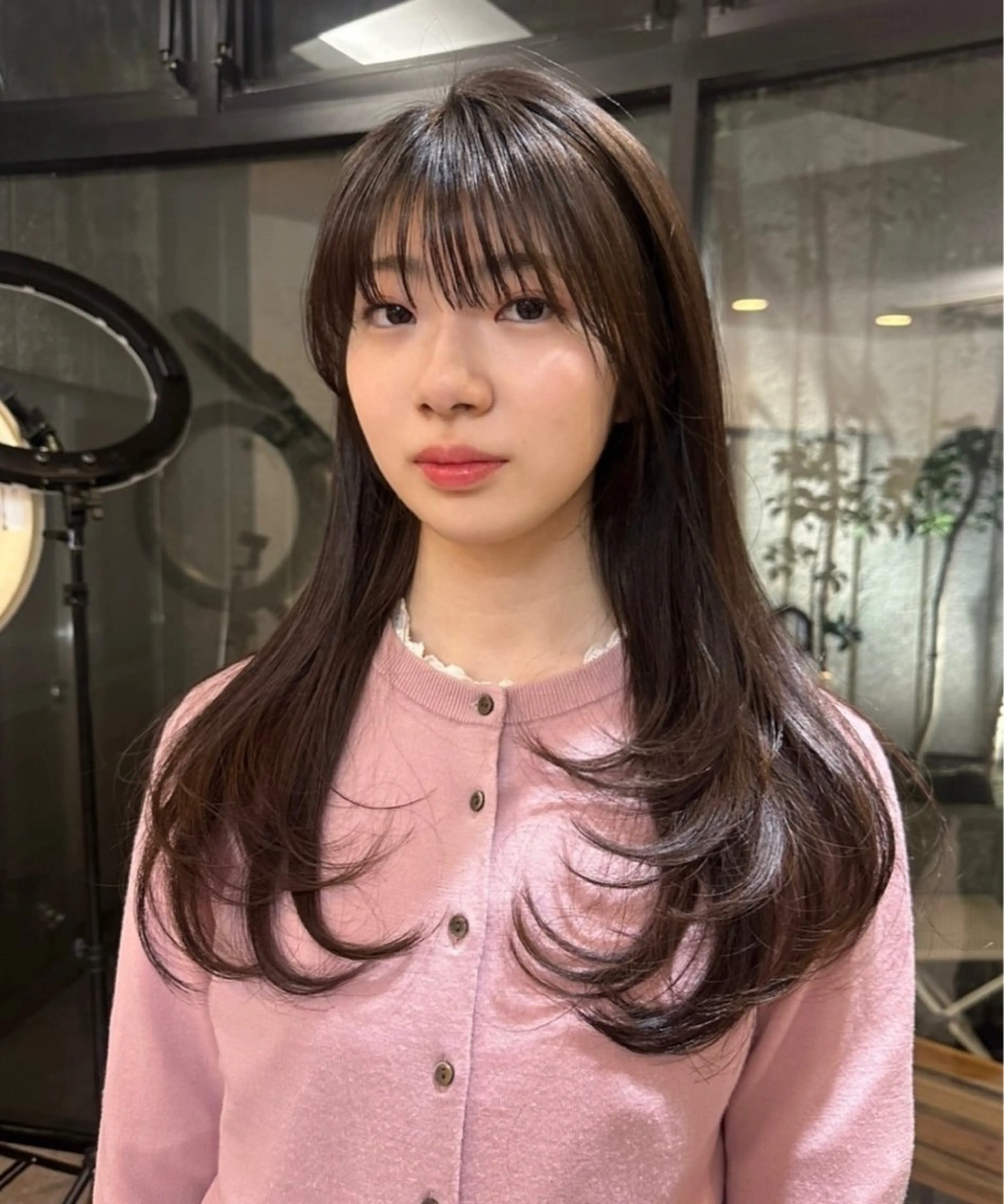 ロング レイヤーカット ローレイヤー 森本 笑のヘアスタイル