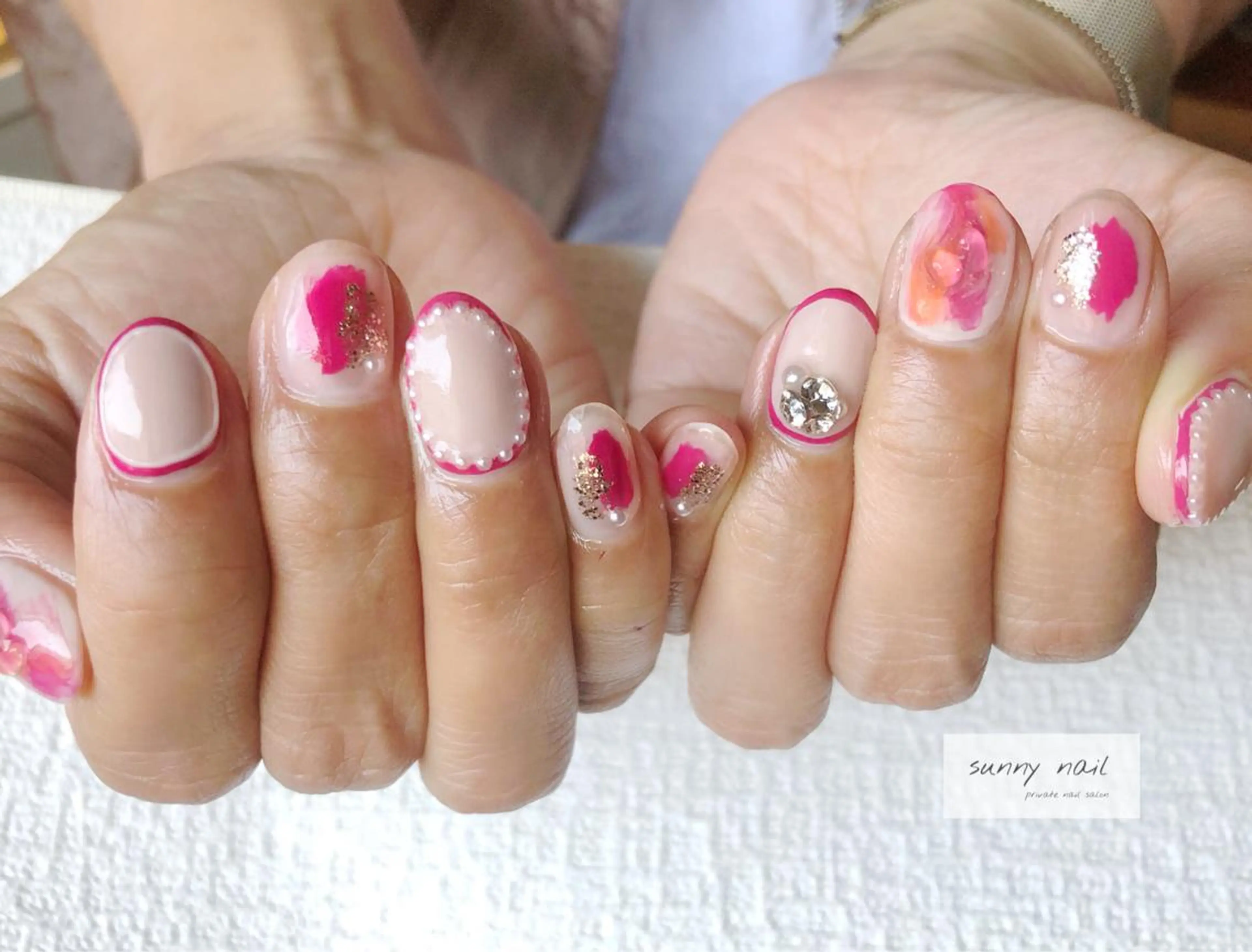 ネイル アートネイル カジュアル ジェルネイル ニュアンスネイル パラジェル sunny nailのネイルデザイン