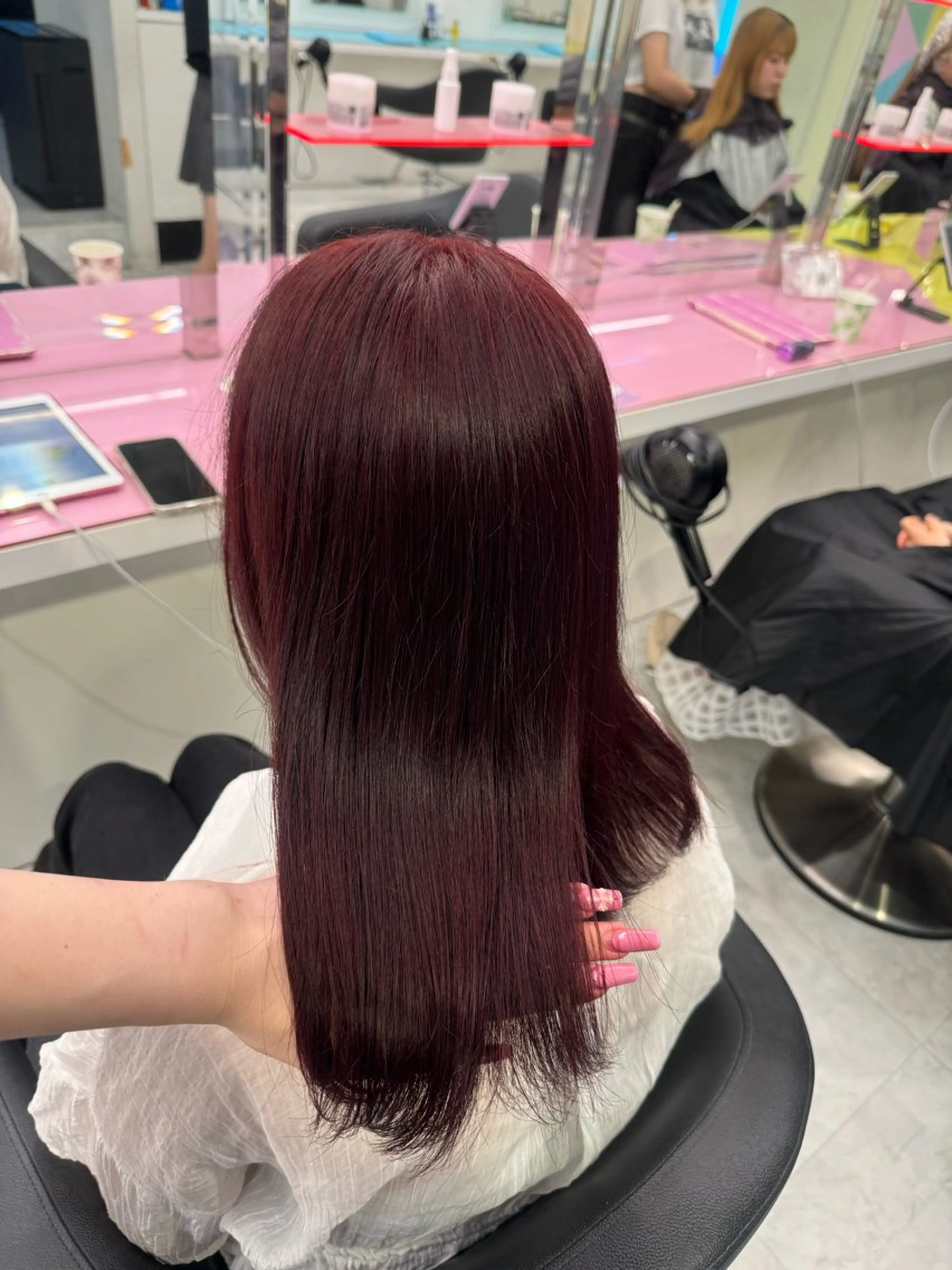 セミロング カラー ヘアカラー ダメージレスハイ トーン💖kanonのヘアスタイル