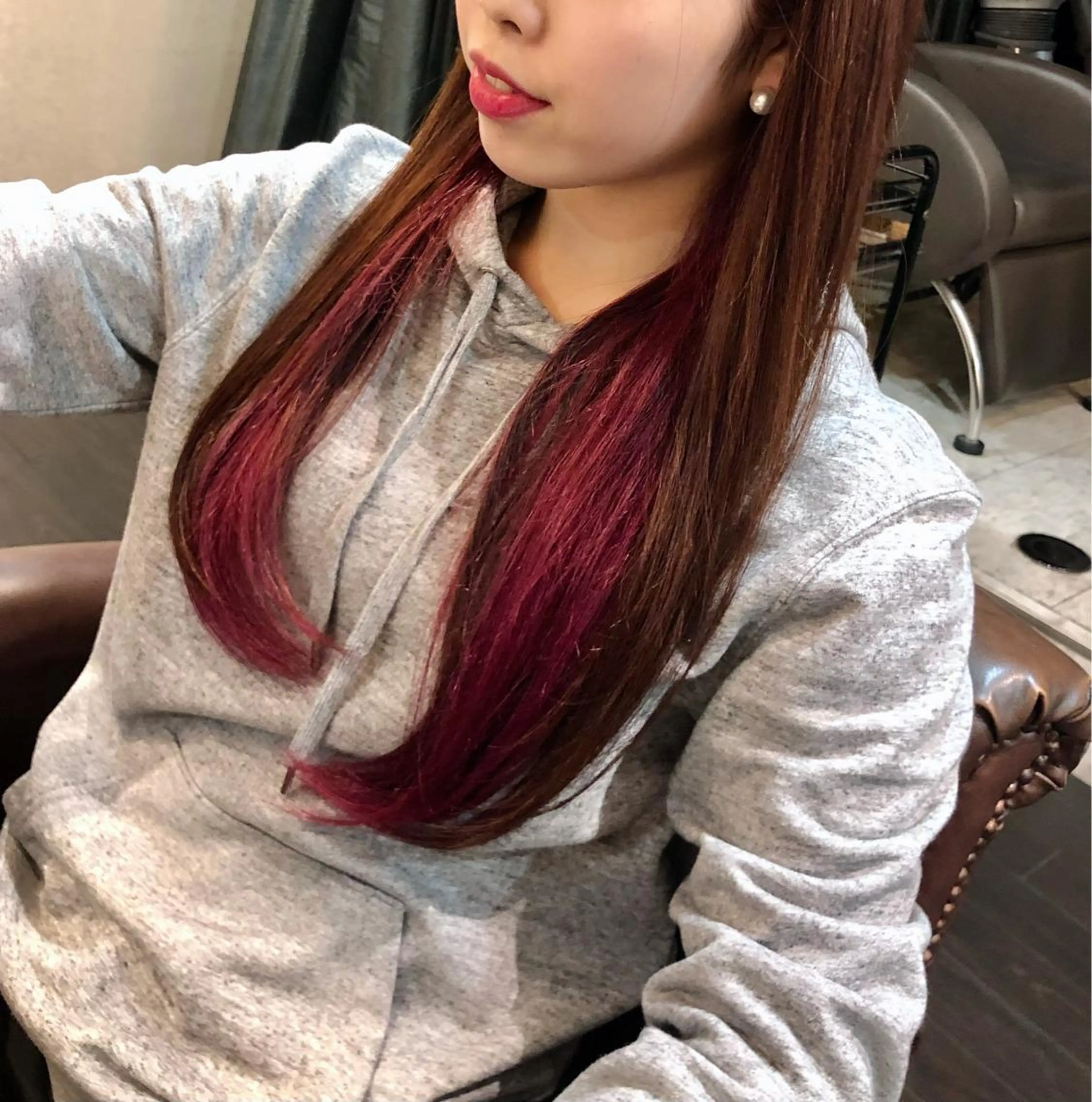 ロング カラー インナーカラー ピンクカラー 大阪ハイトーン ひらり💜のヘアスタイル