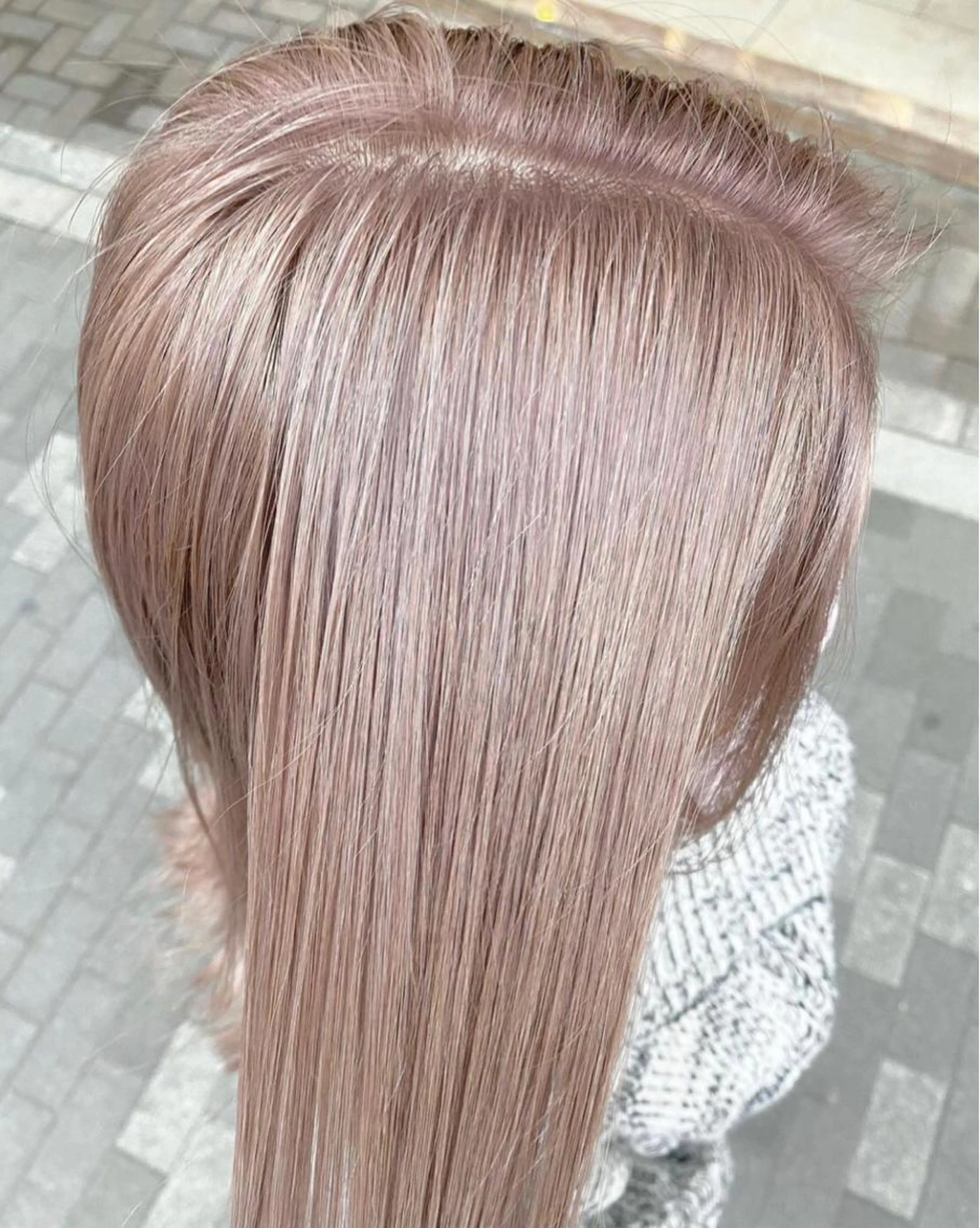 カット＋ブリーチカラー＋5ステップトリートメントの写真