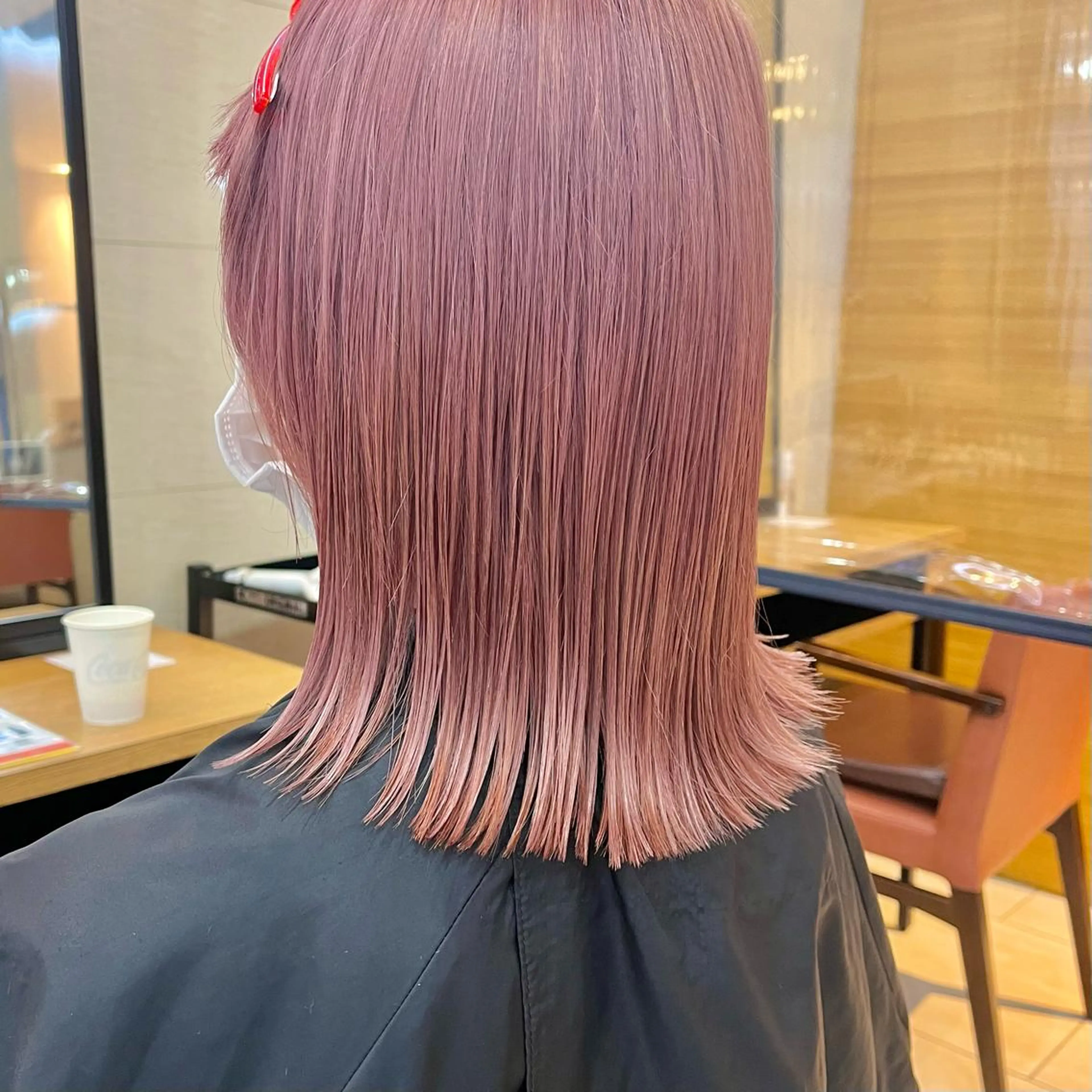 ミディアム カラー ベージュカラー ピンクカラー ピンクベージュ あやめ【顔まわり/レ イヤー/柔らかカラ】のヘアスタイル