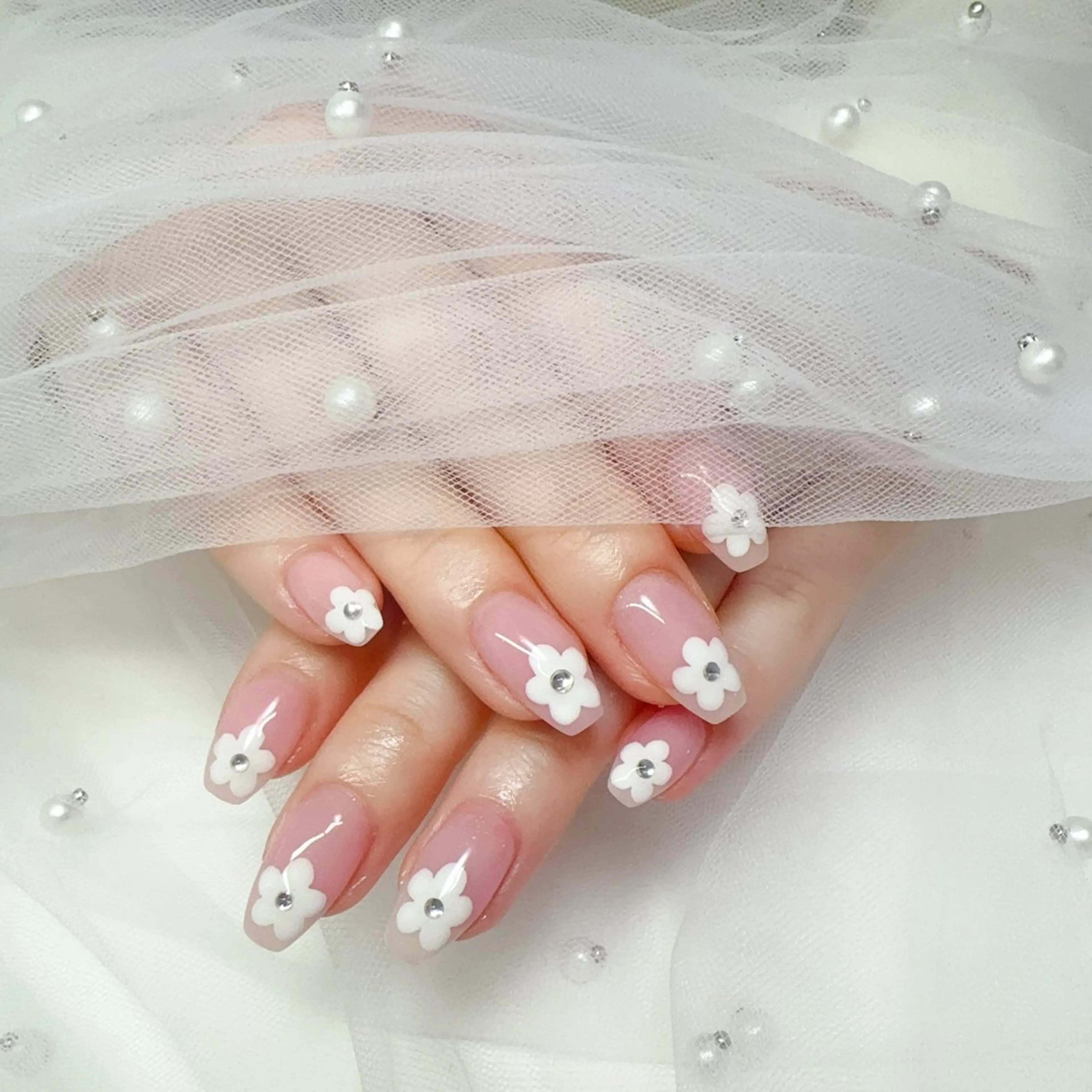 ネイル オーロラネイル チークネイル 桜ネイル 長さ出し ジェルネイル ハンドネイル YUYI.nail salonのネイルデザイン