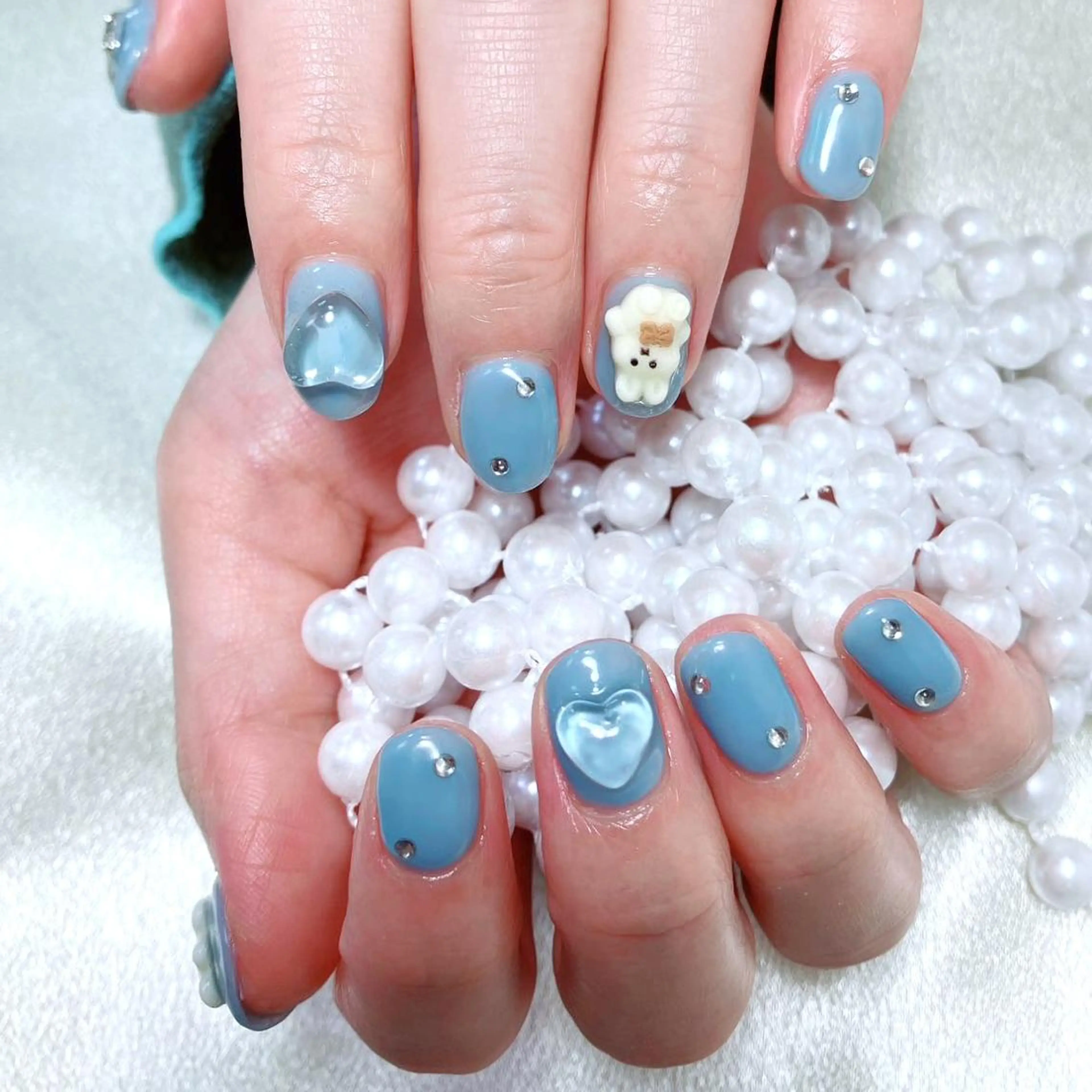 ネイル ハンドネイル 🎀まゆ 🪽🐾のネイルデザイン