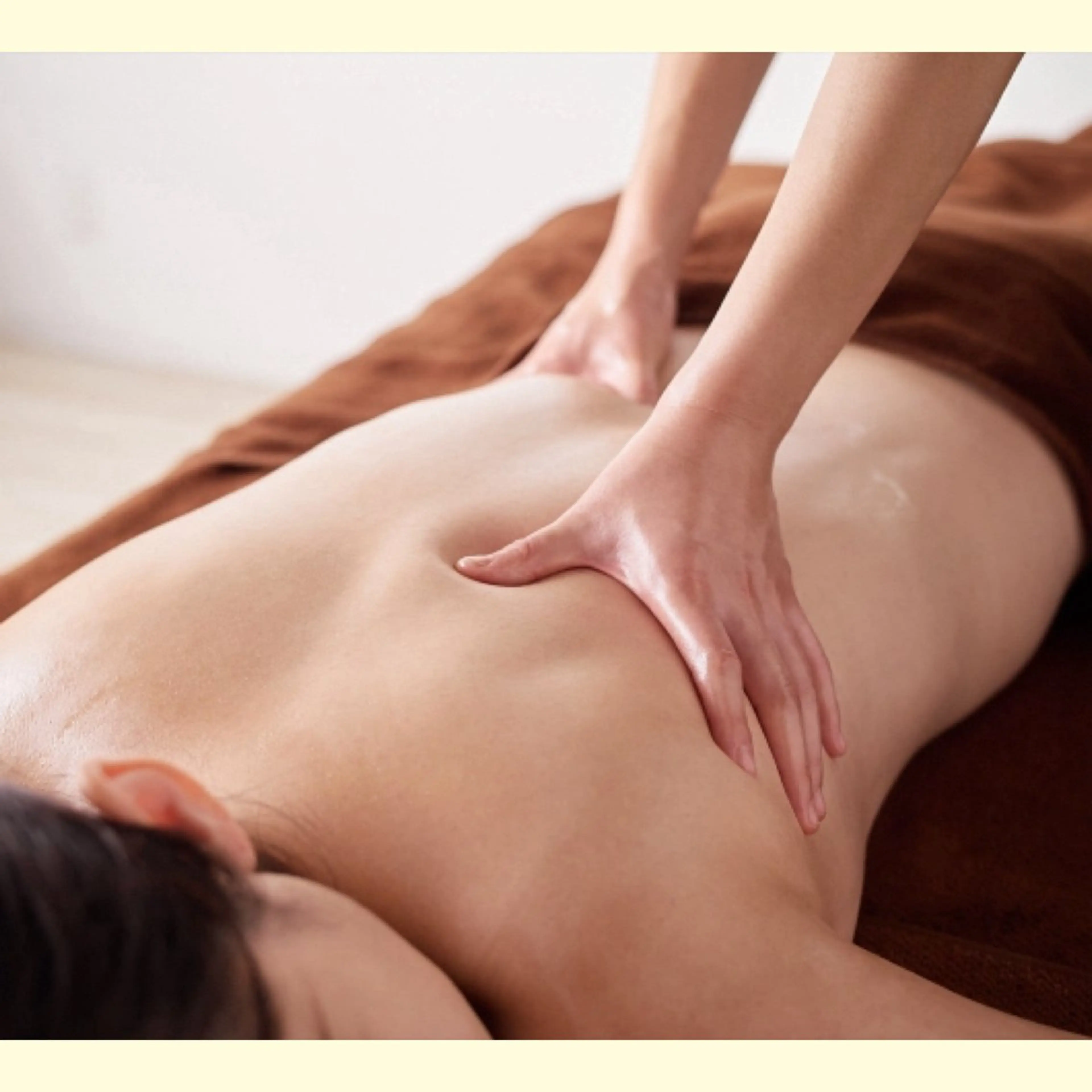 【リンパ×指圧☆40分】 ☘️ ご新規様特別価格🉐   ¥4400  首凝り肩凝りでお悩みの方にオススメ☺️の写真