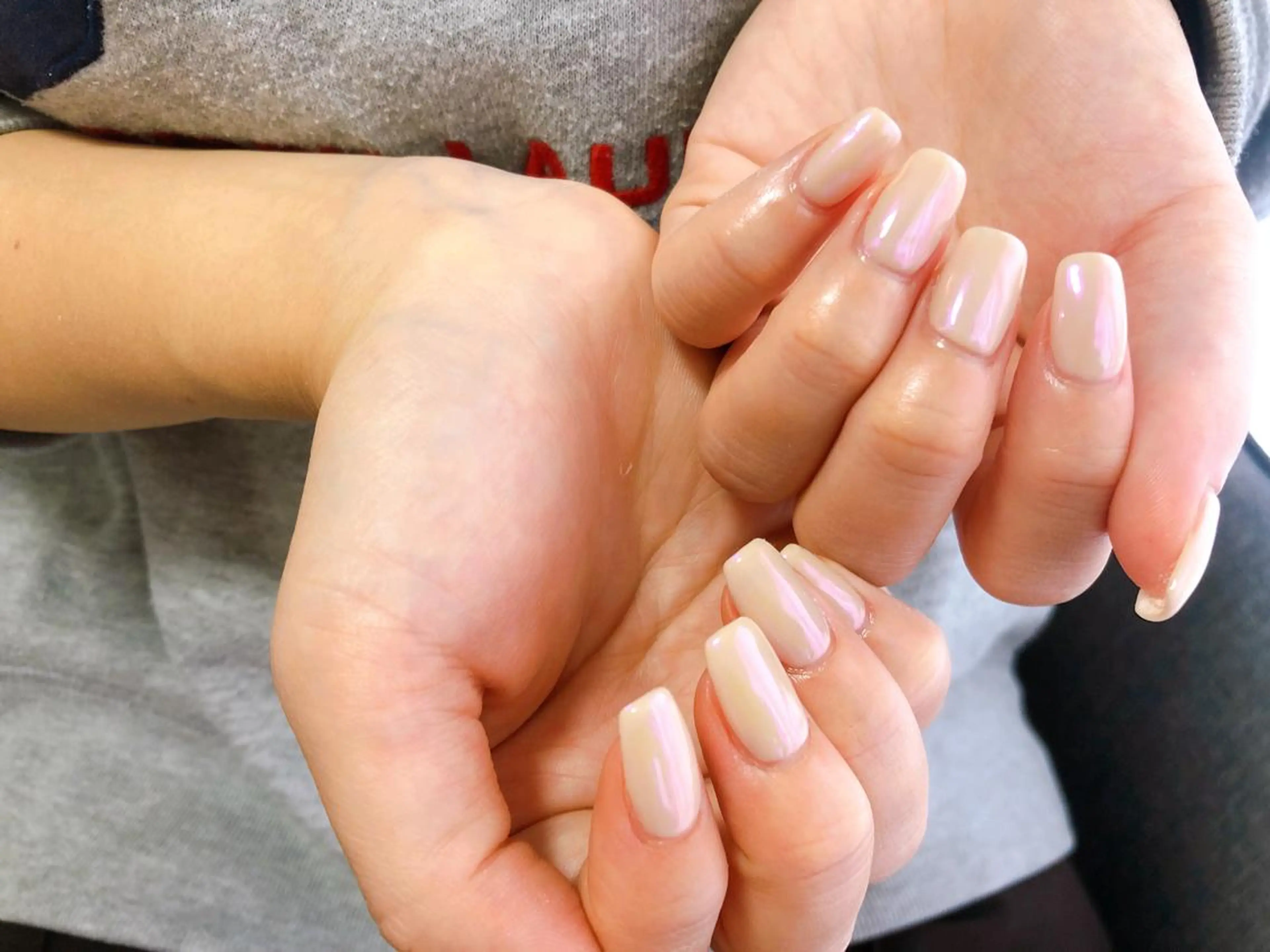 ネイル オーロラネイル フラワーネイル フットネイル フレンチネイル ジェルネイル ハンドネイル mogunail &blowのネイルデザイン