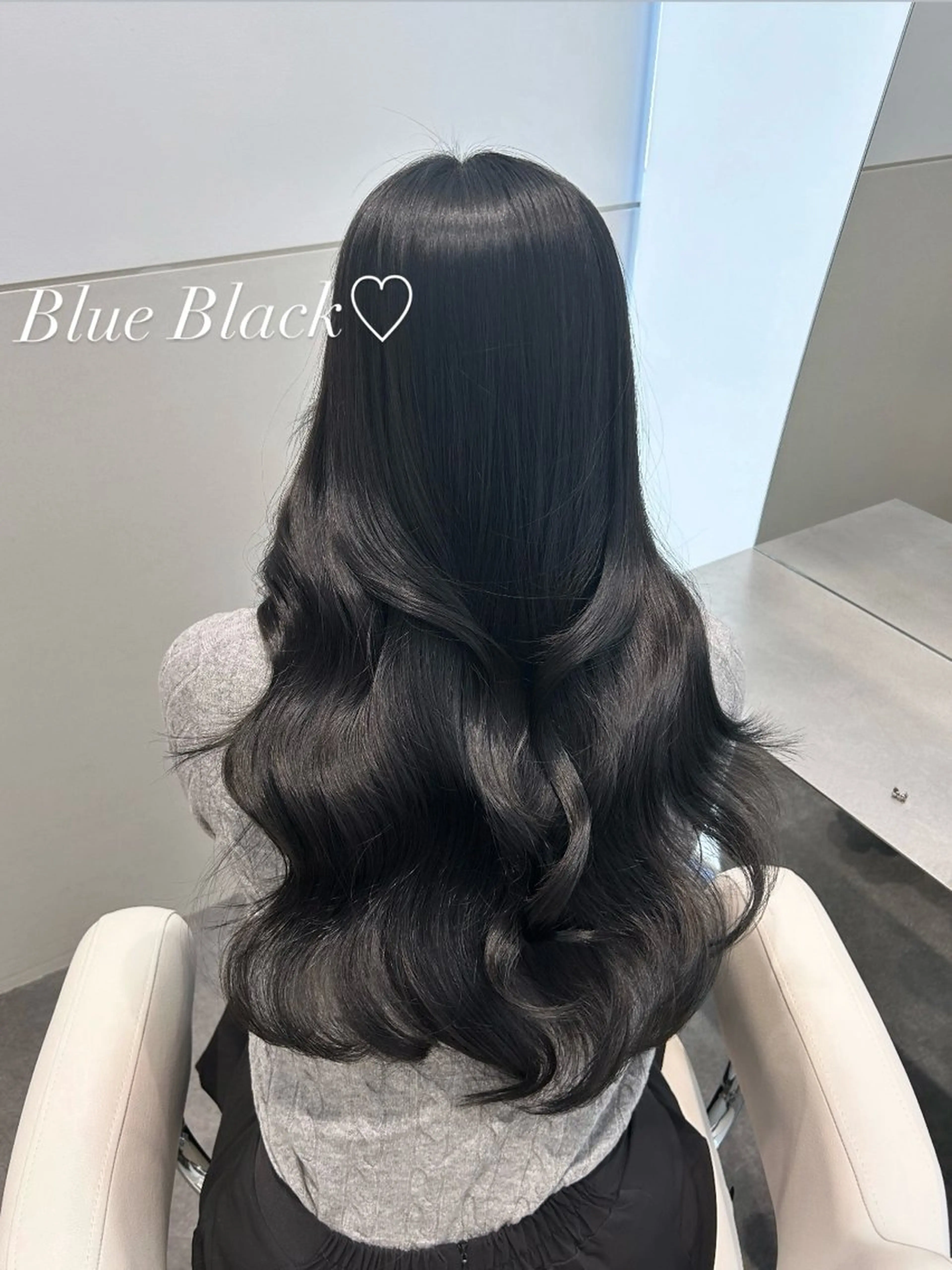 ロング カラー ヘアアレンジ 黒髪 ブルーカラー ブルーブラック 🩷韓国ヘア/ヨシン モリ🩷Maikaのヘアスタイル