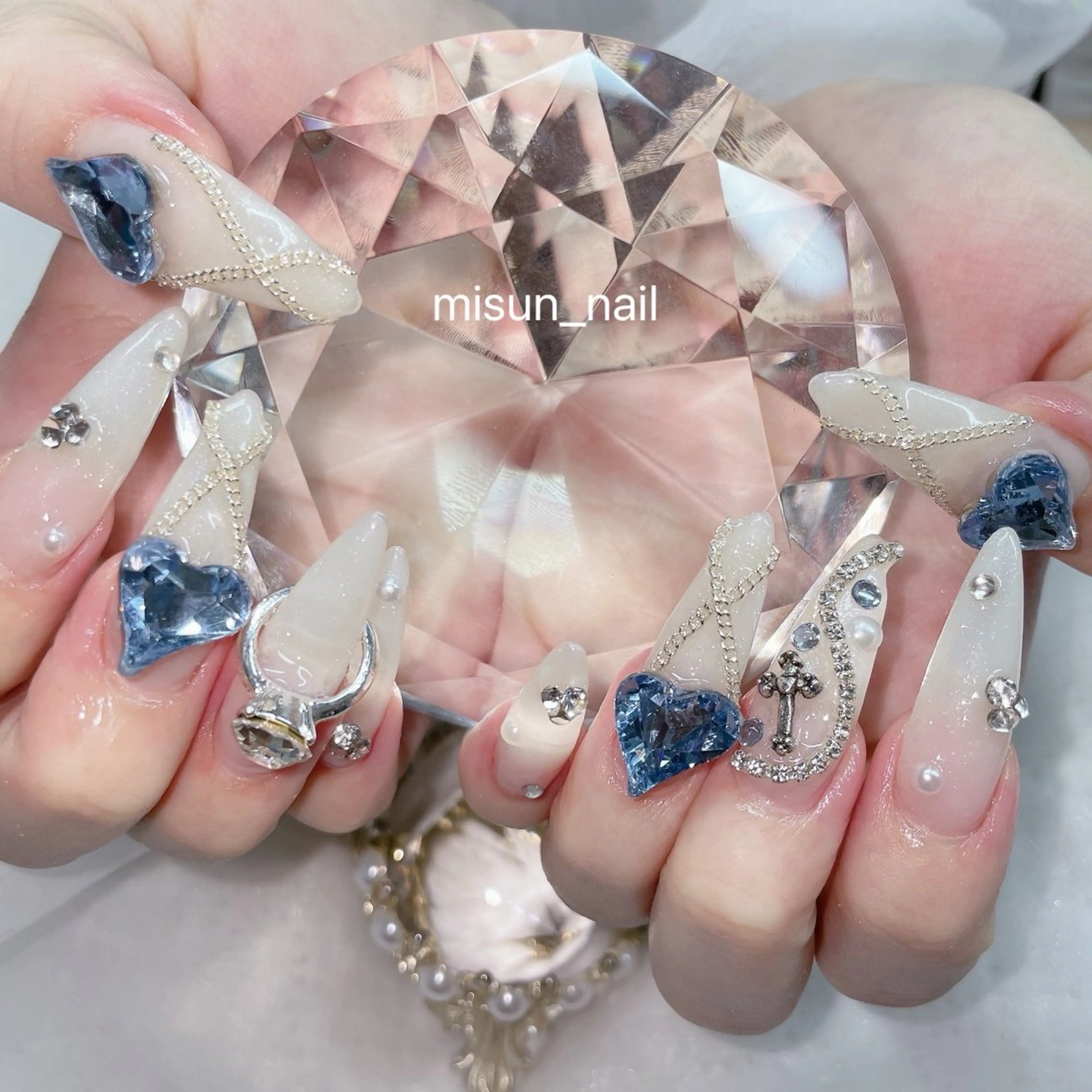 ネイル アートネイル オーロラネイル チークネイル 長さ出し フラッシュネイル misun_ nailのネイルデザイン