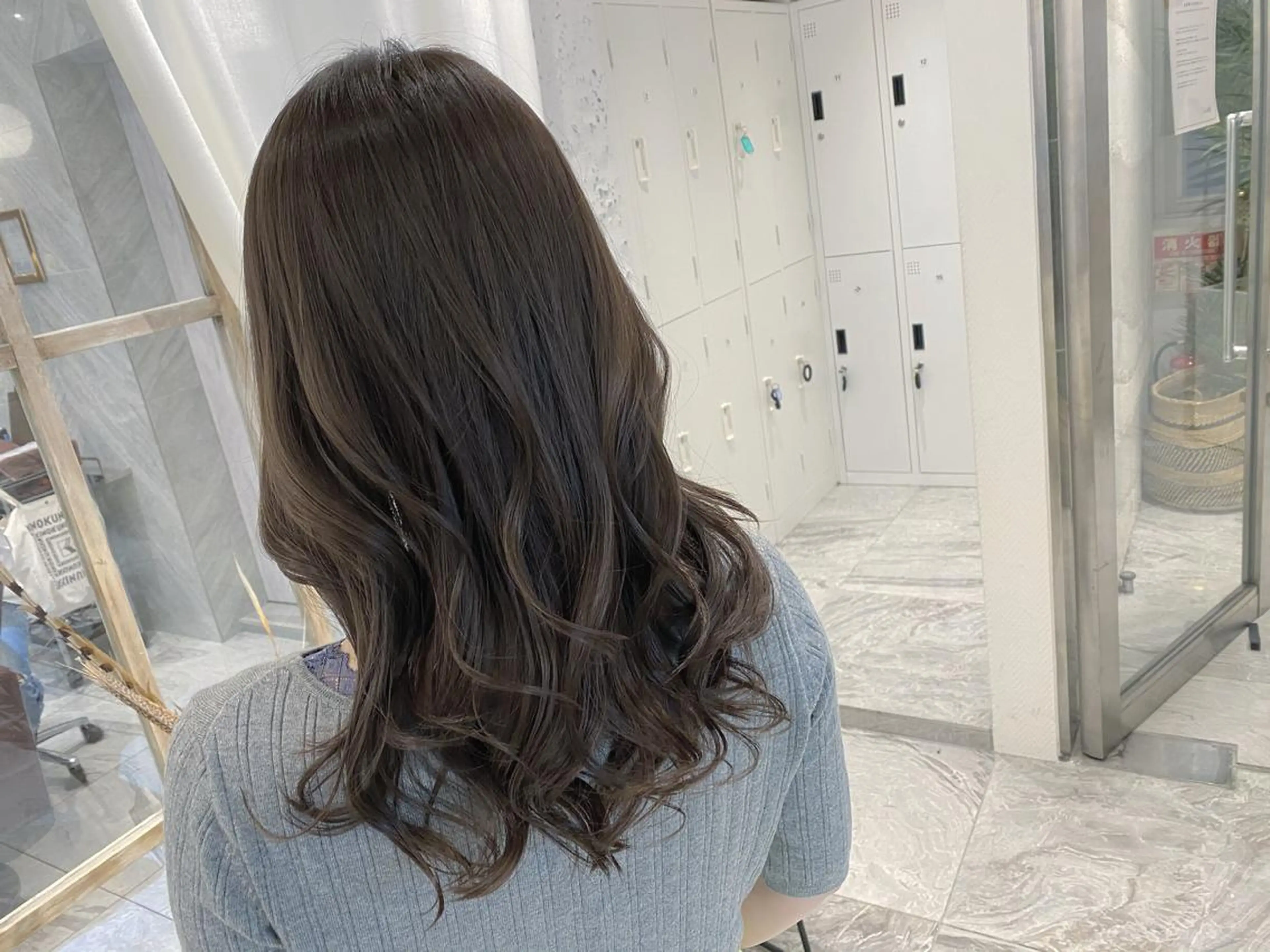 ロング カラー 髪質改善カラー、美髪 トリートメント専門のヘアスタイル