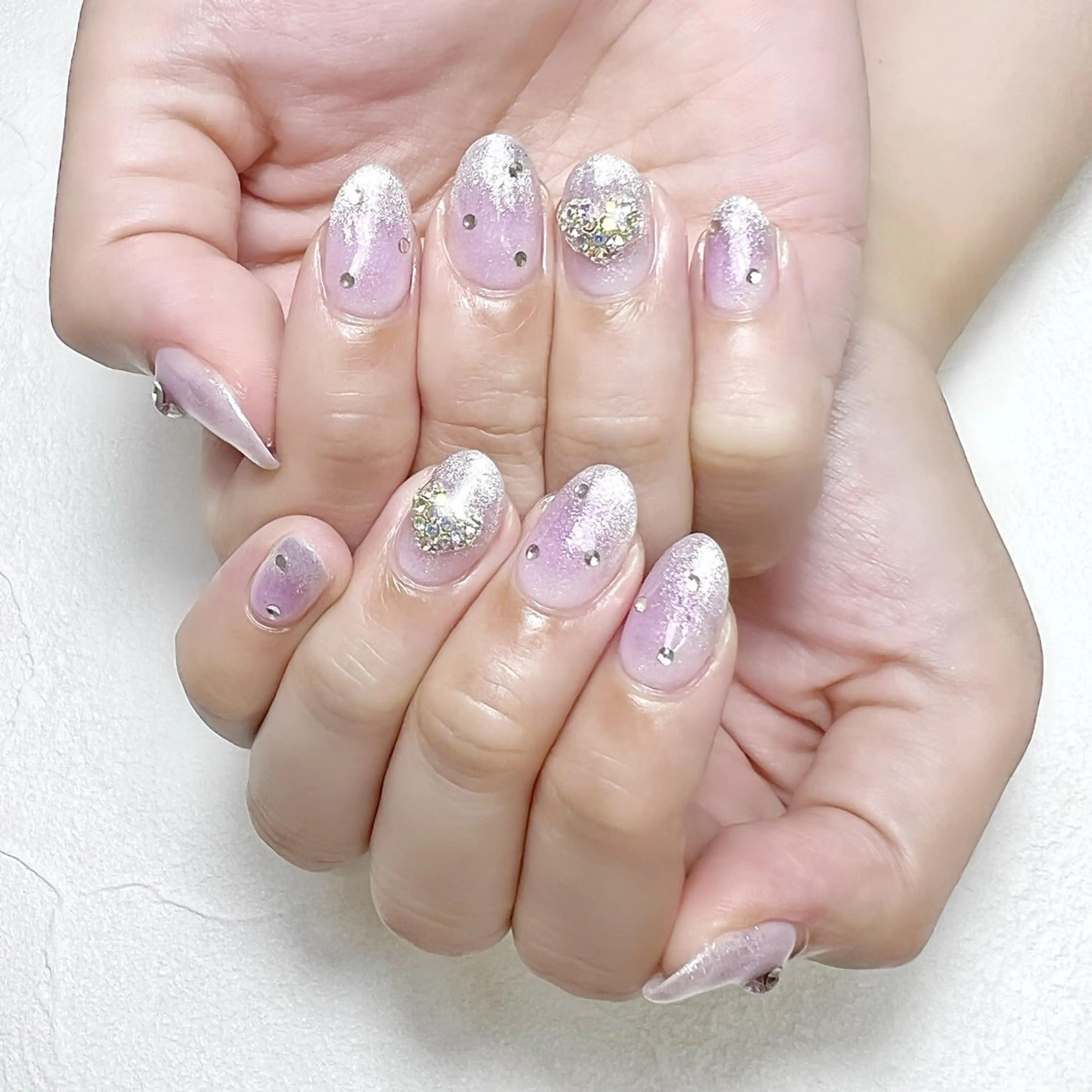 ネイル チークネイル キラキラネイル マグネットネイル ワンホンネイル rouse nail RISATOのネイルデザイン