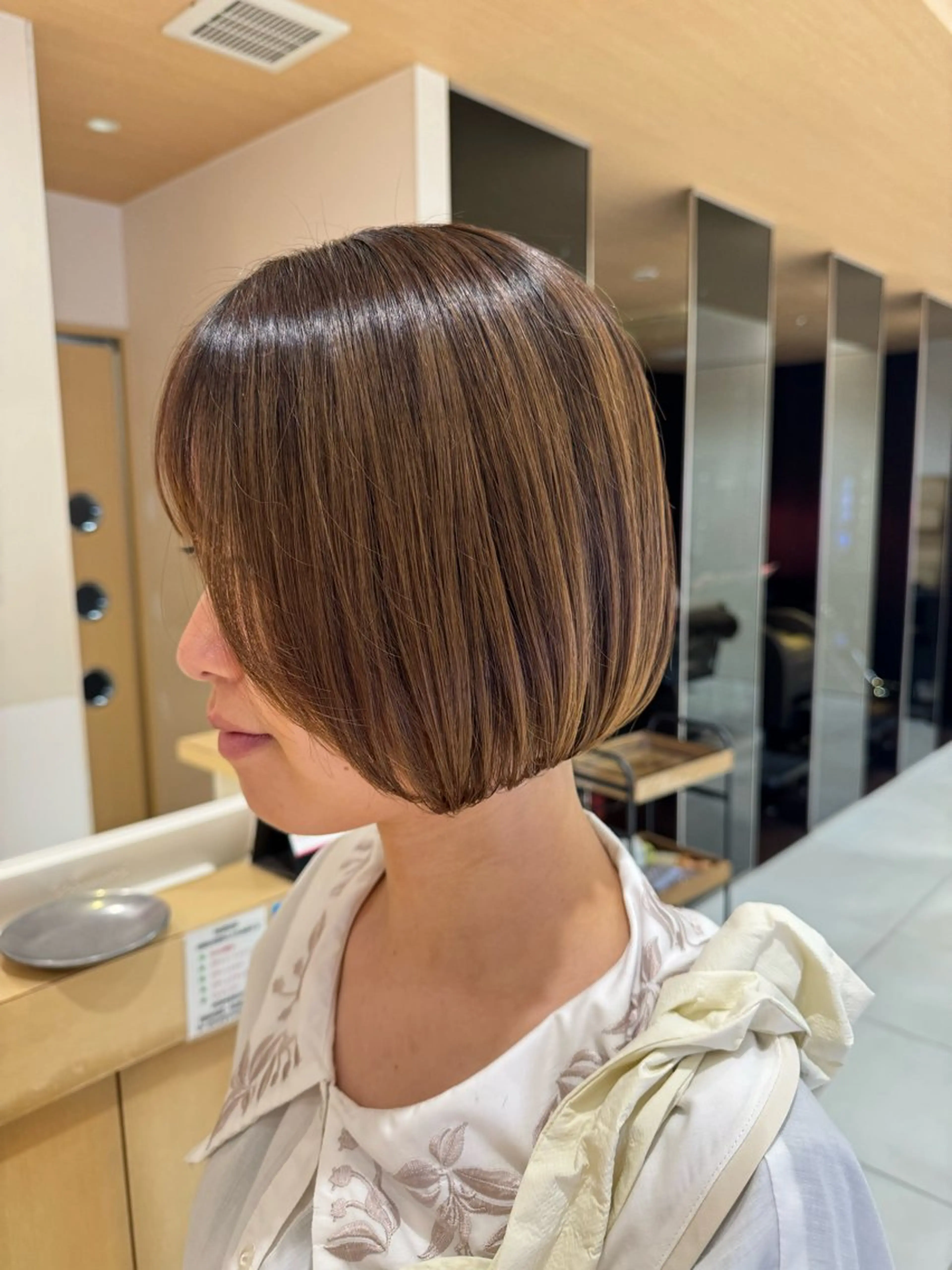 ショート こばりん🌟/ボブ /イヤリングカラーのヘアスタイル