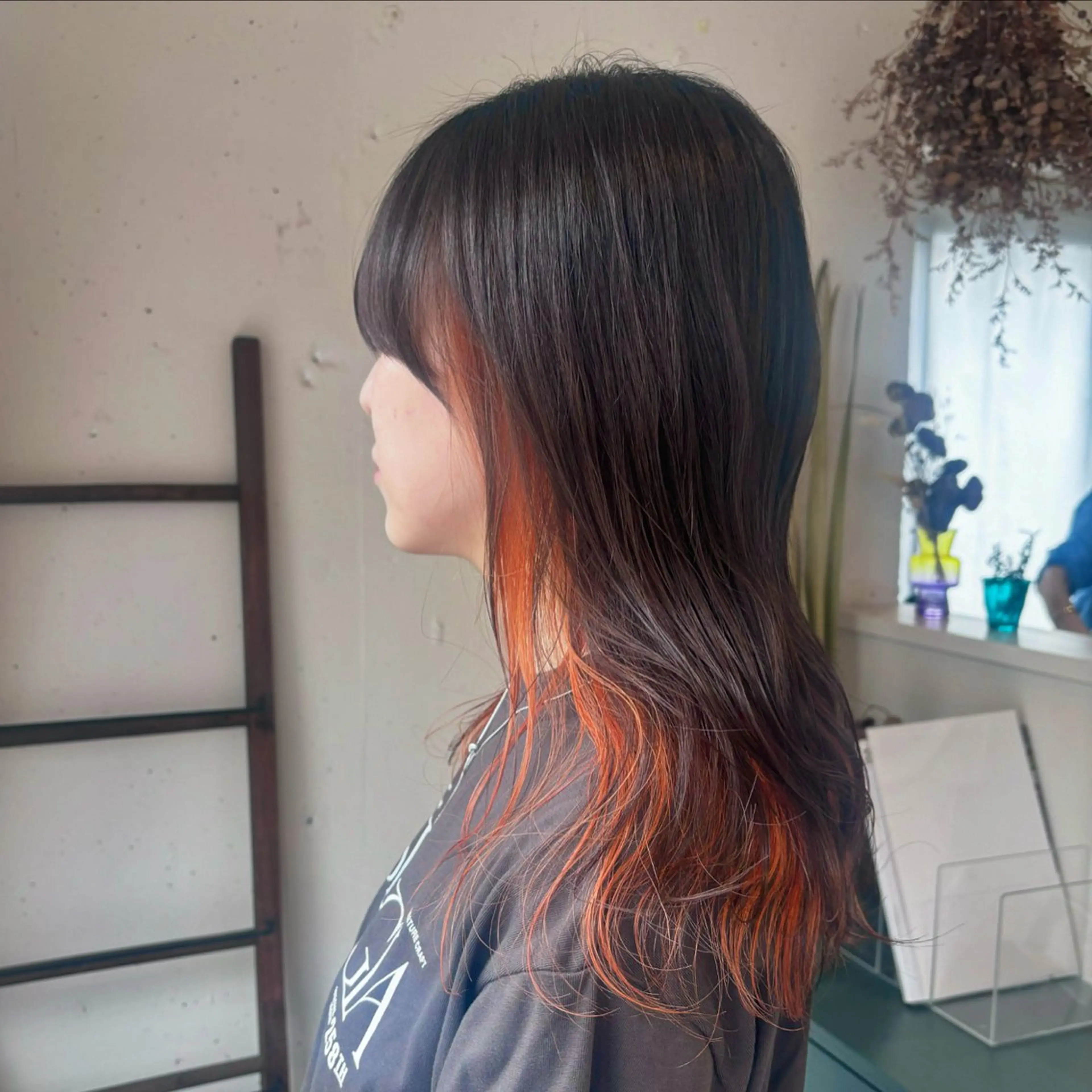 セミロング カラー インナーカラー オレンジ ヘアカラー 🍒サクラ🍒 /透明感カラー/艶髪のヘアスタイル