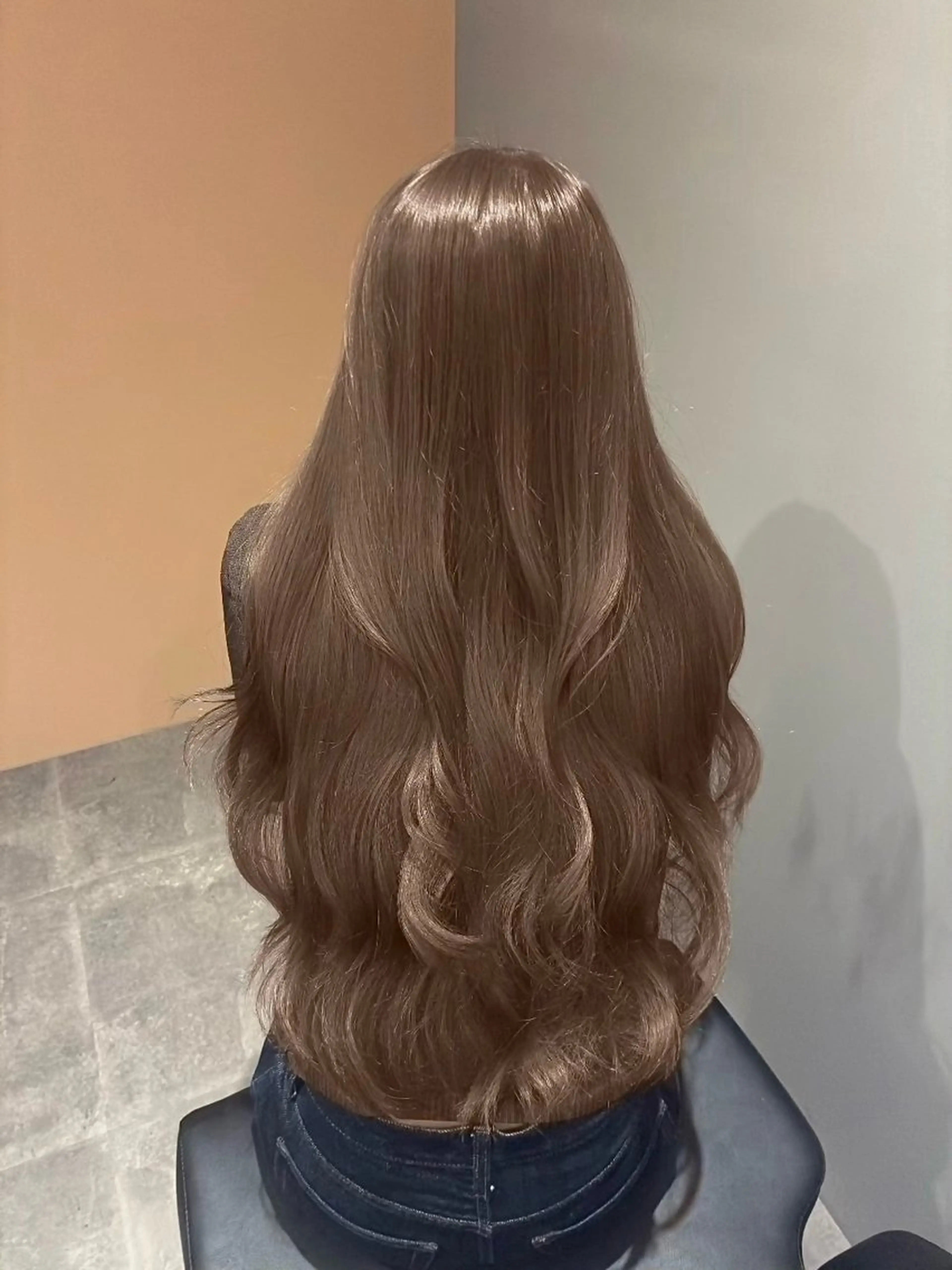ロング カラー 透明感カラー トリートメント カット ヘアカラー トリートメント 透明感カラー特化/ ベージュ/梅田/英輝のヘアスタイル