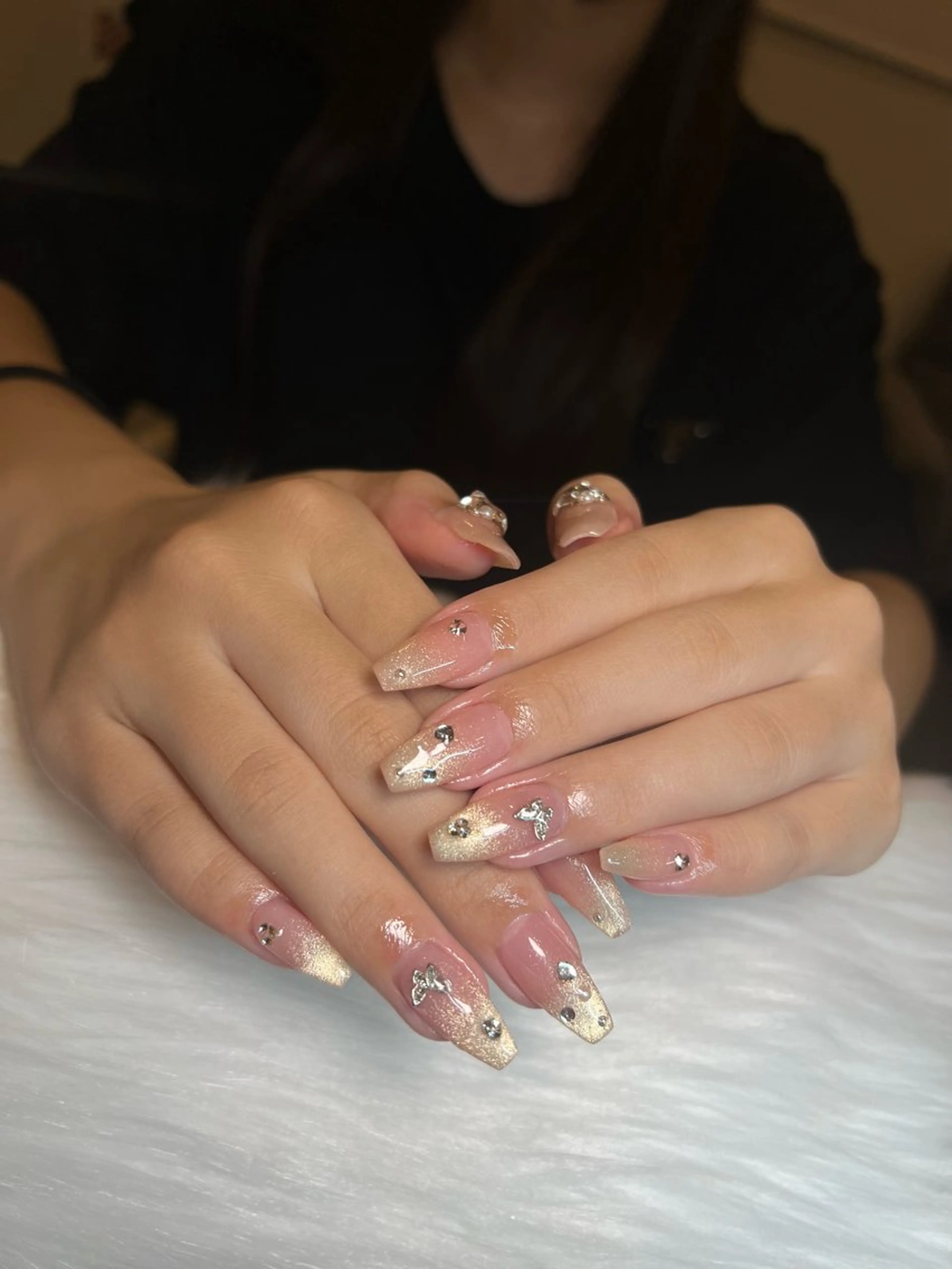 ネイル キラキラネイル 韓国ネイル 水色 マグネットネイル ニュアンスネイル RUBY Nail 日暮里店のネイルデザイン