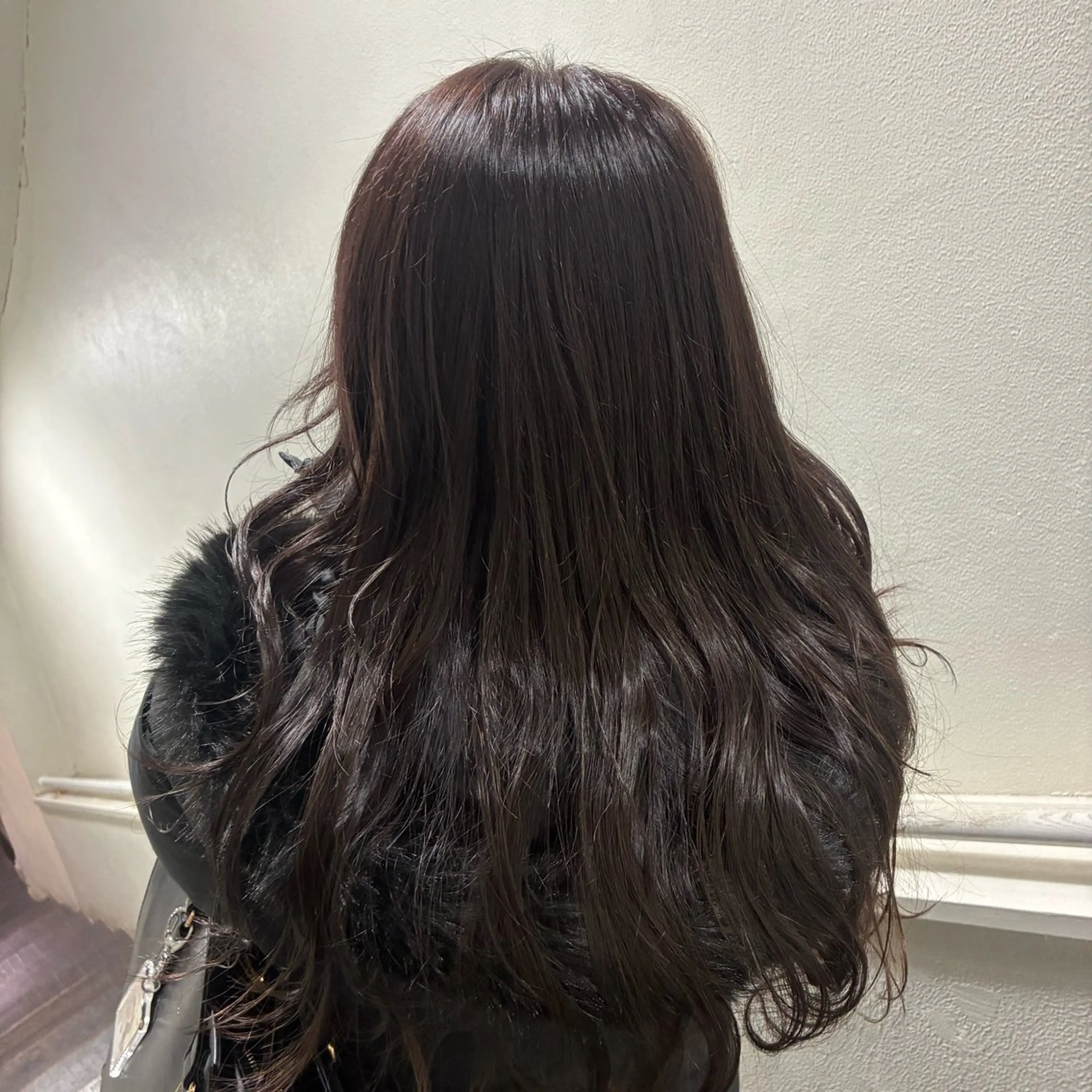 ロング パープルカラー ヘアカラー トリートメント Saya/透明感/ カラーリストのヘアスタイル