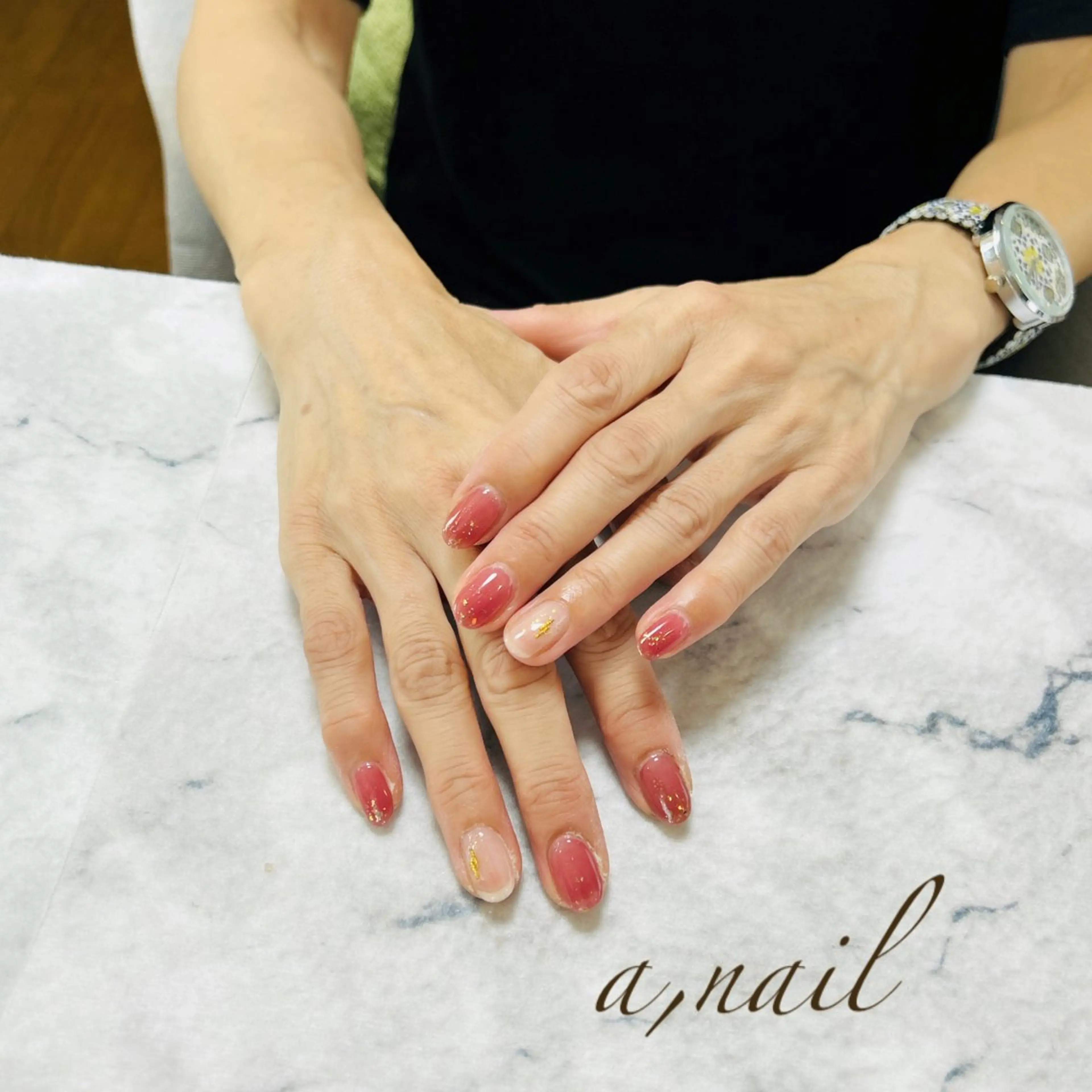 ネイル フットネイル ジェルネイル グラデーション キラキラネイル ラメ(グリッター) ハンドネイル ネイルサロン エーネイルのネイルデザイン