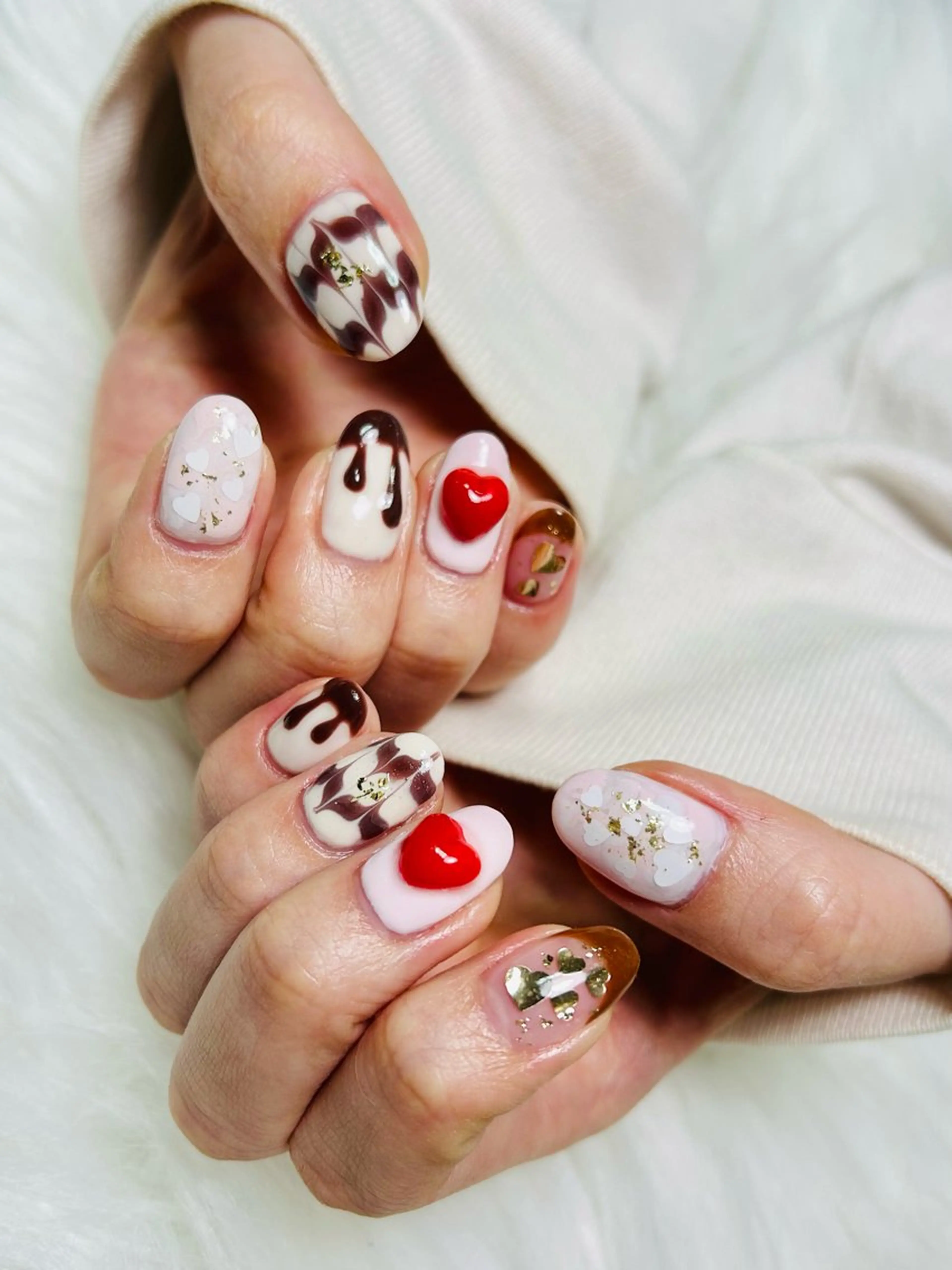 ネイル バレンタイン EmaNail Risaのネイルデザイン
